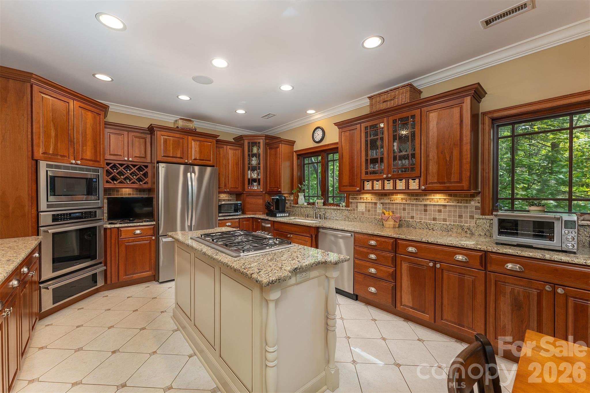 168 Chattooga Run — Hendersonville