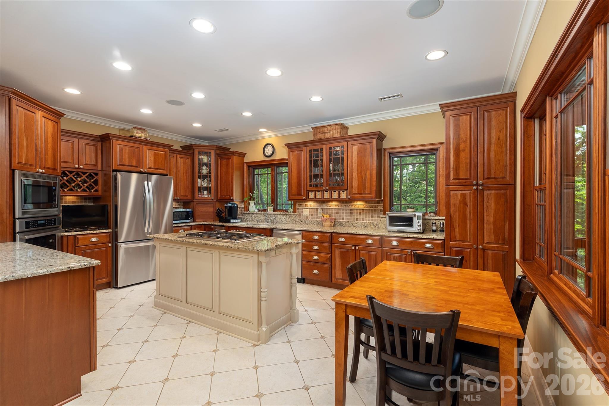 168 Chattooga Run — Hendersonville