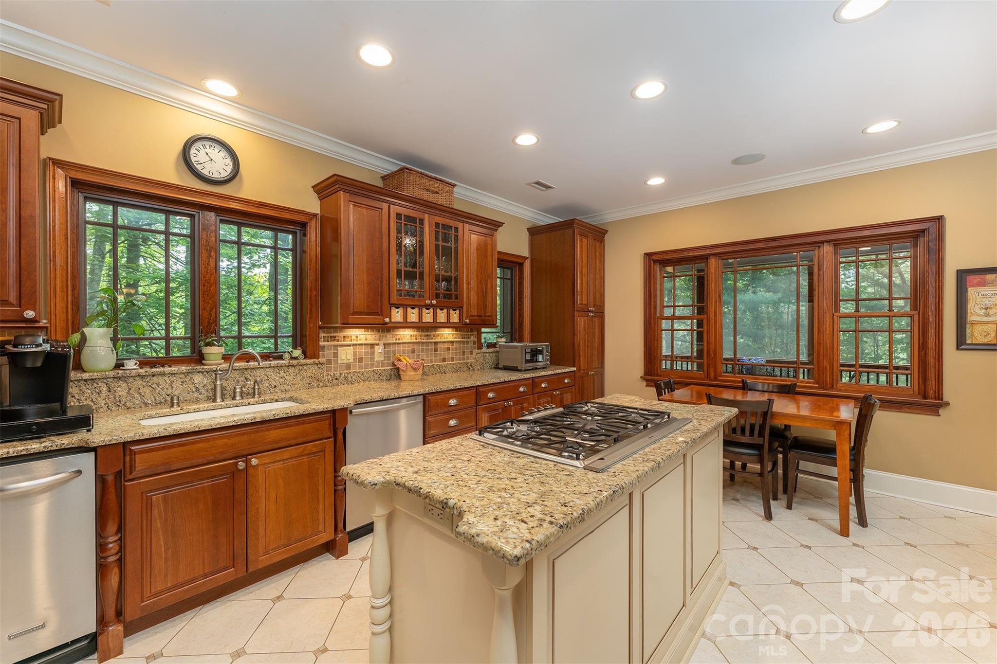 168 Chattooga Run — Hendersonville