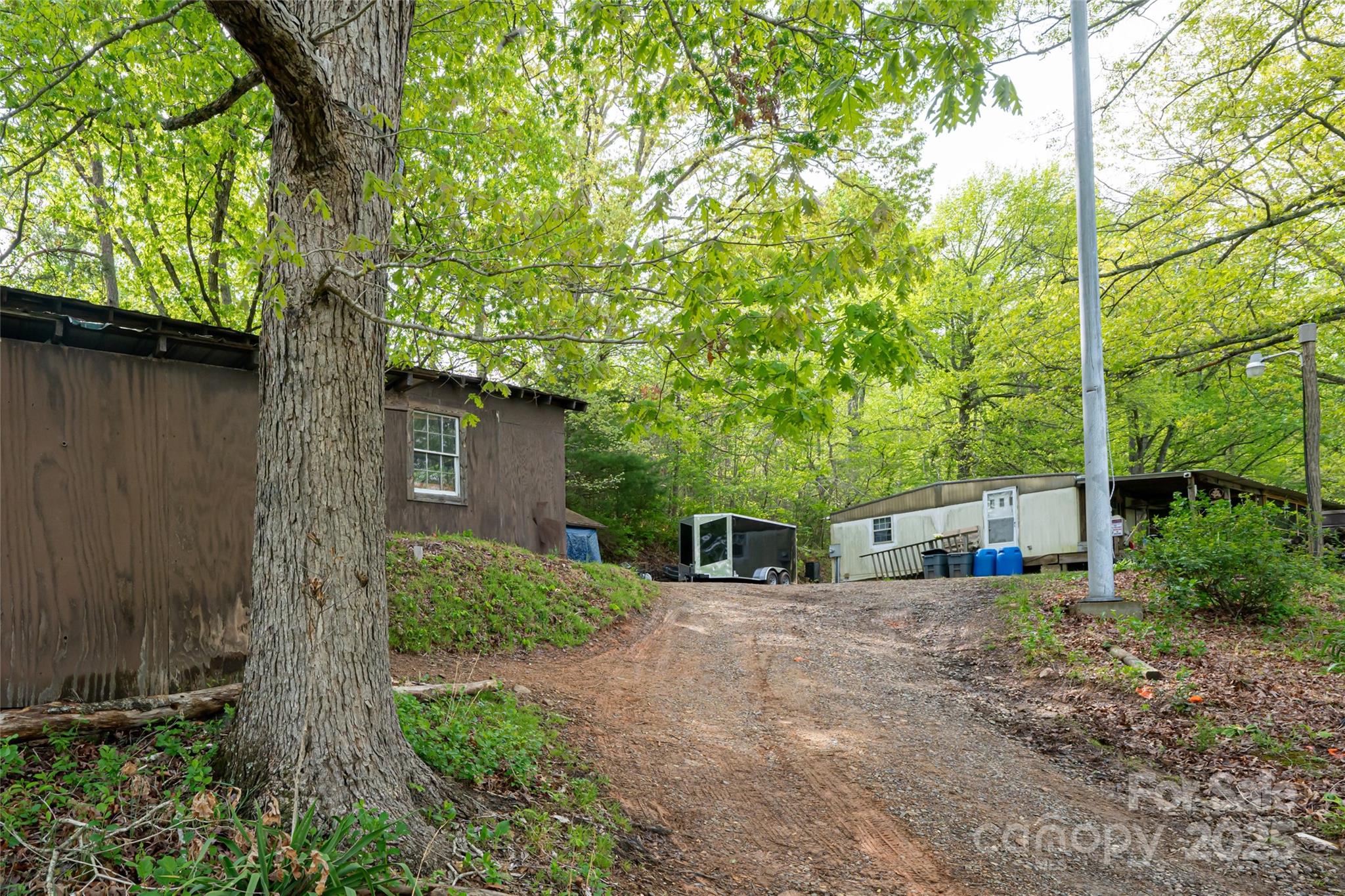 25 Coal Creek Lane — Weaverville