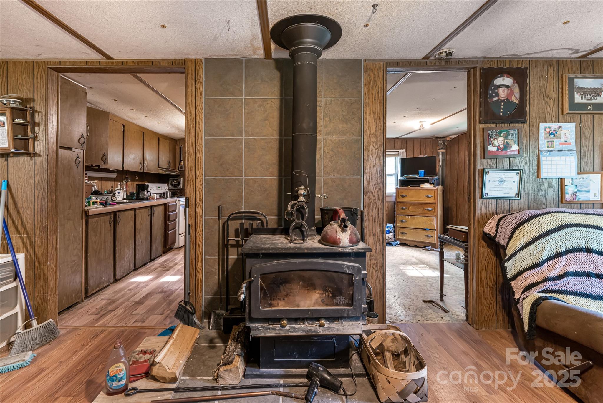 25 Coal Creek Lane — Weaverville