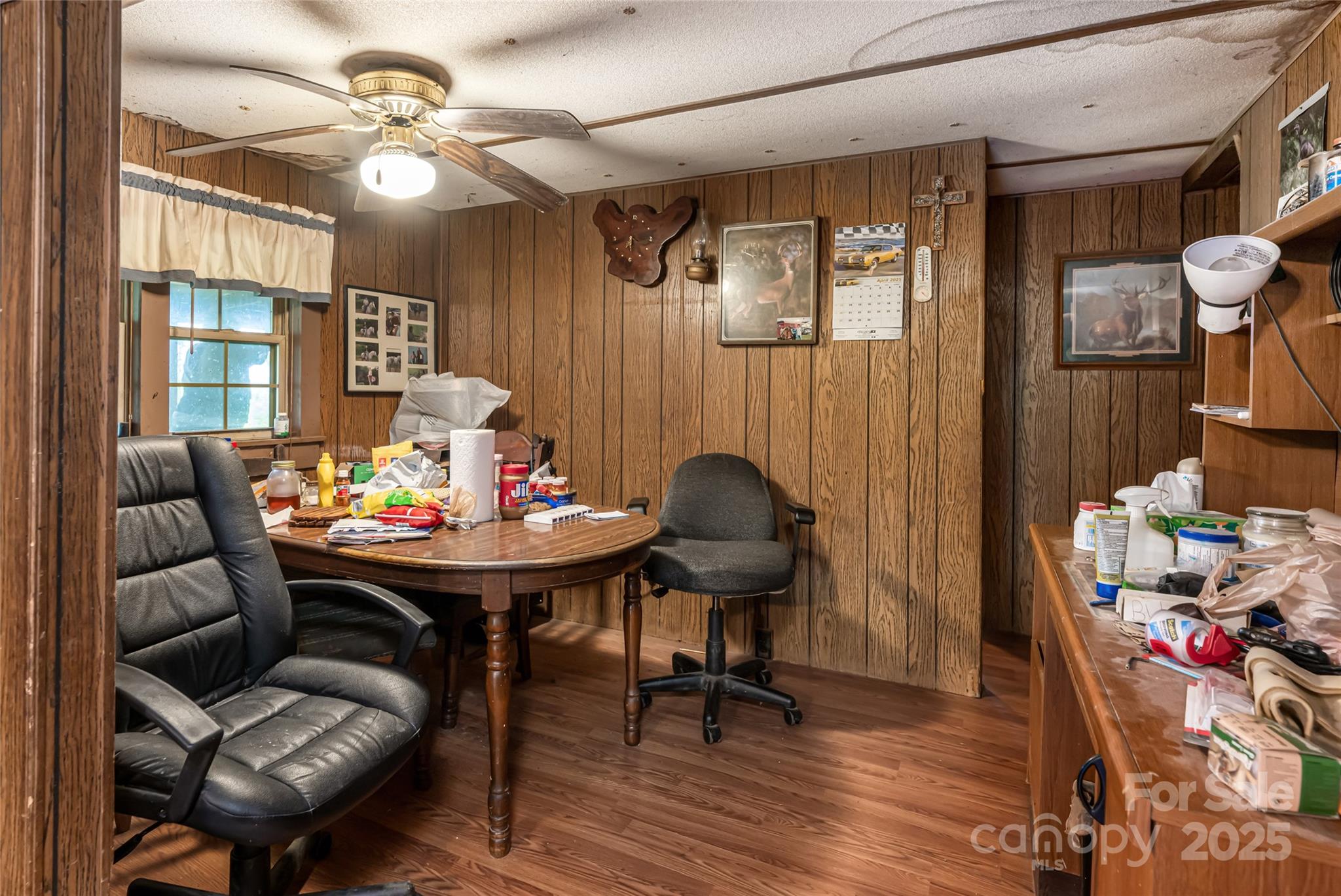 25 Coal Creek Lane — Weaverville