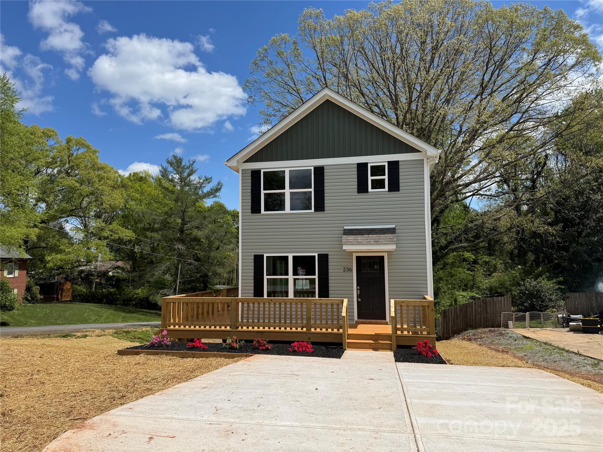236 Elizabeth Avenue — Forest City