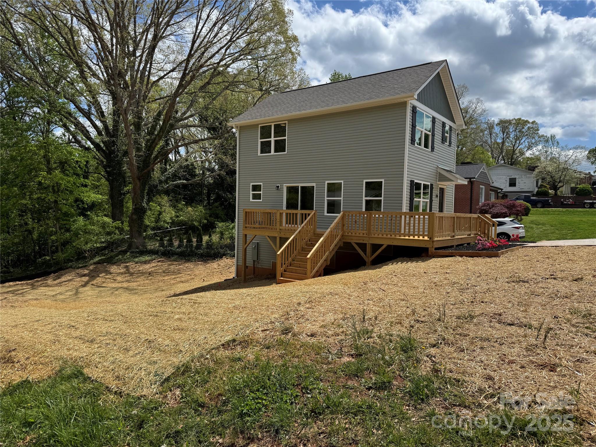 236 Elizabeth Avenue — Forest City