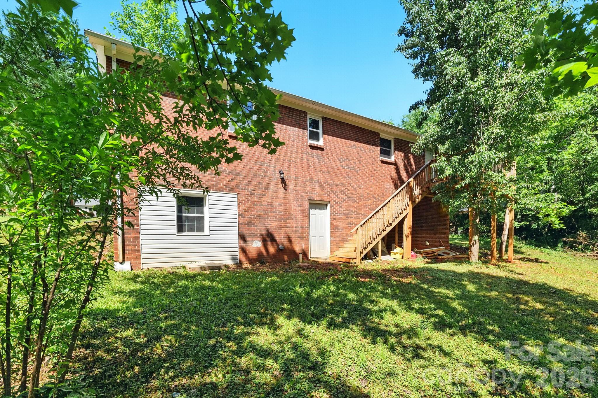 131 Little Forest Lane — Statesville