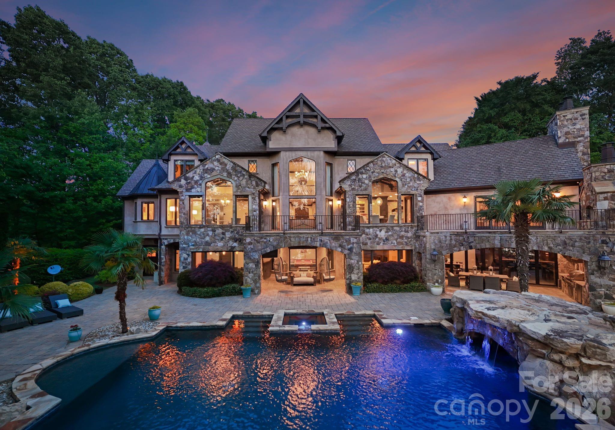 172 Tennessee Circle — Mooresville