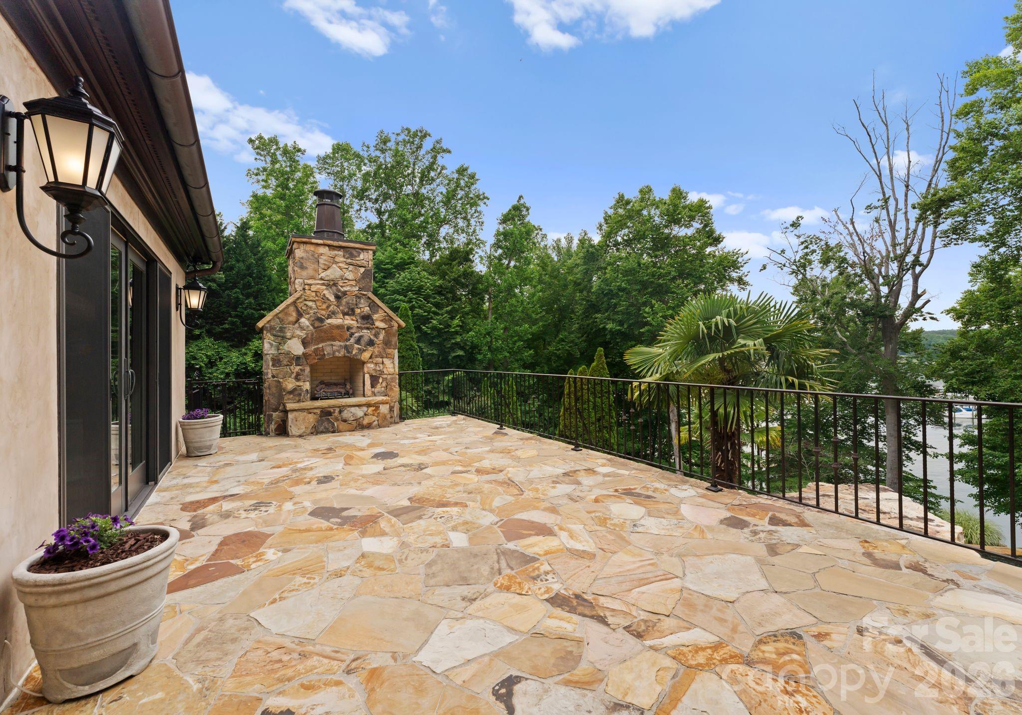 172 Tennessee Circle — Mooresville