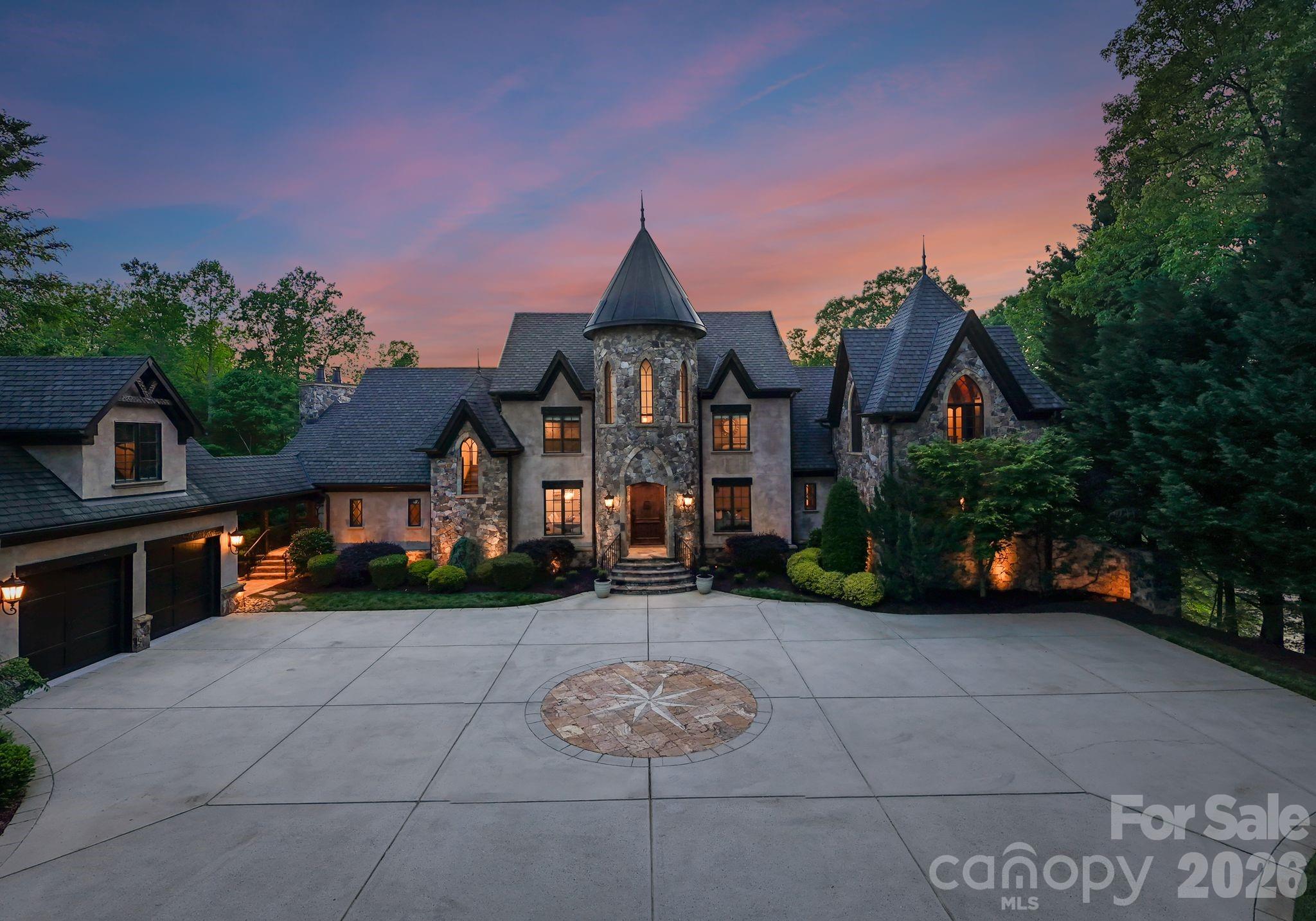 172 Tennessee Circle — Mooresville