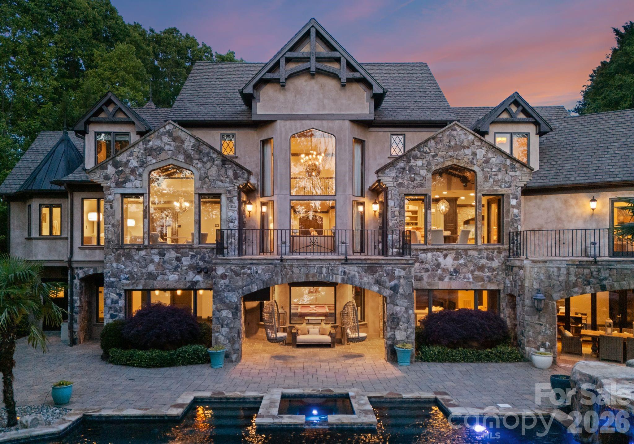 172 Tennessee Circle — Mooresville