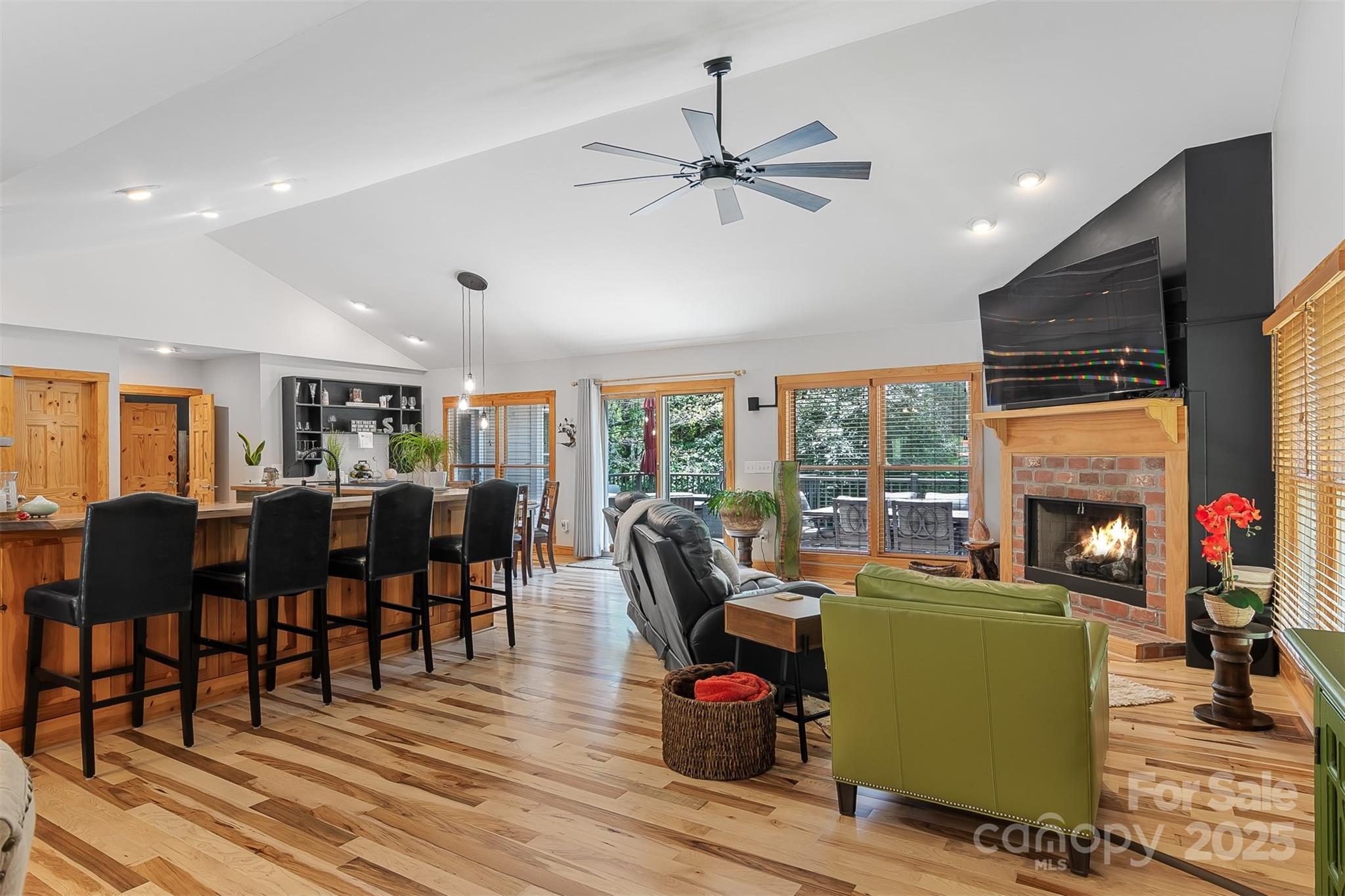 5690 Anchor Drive — Granite Falls