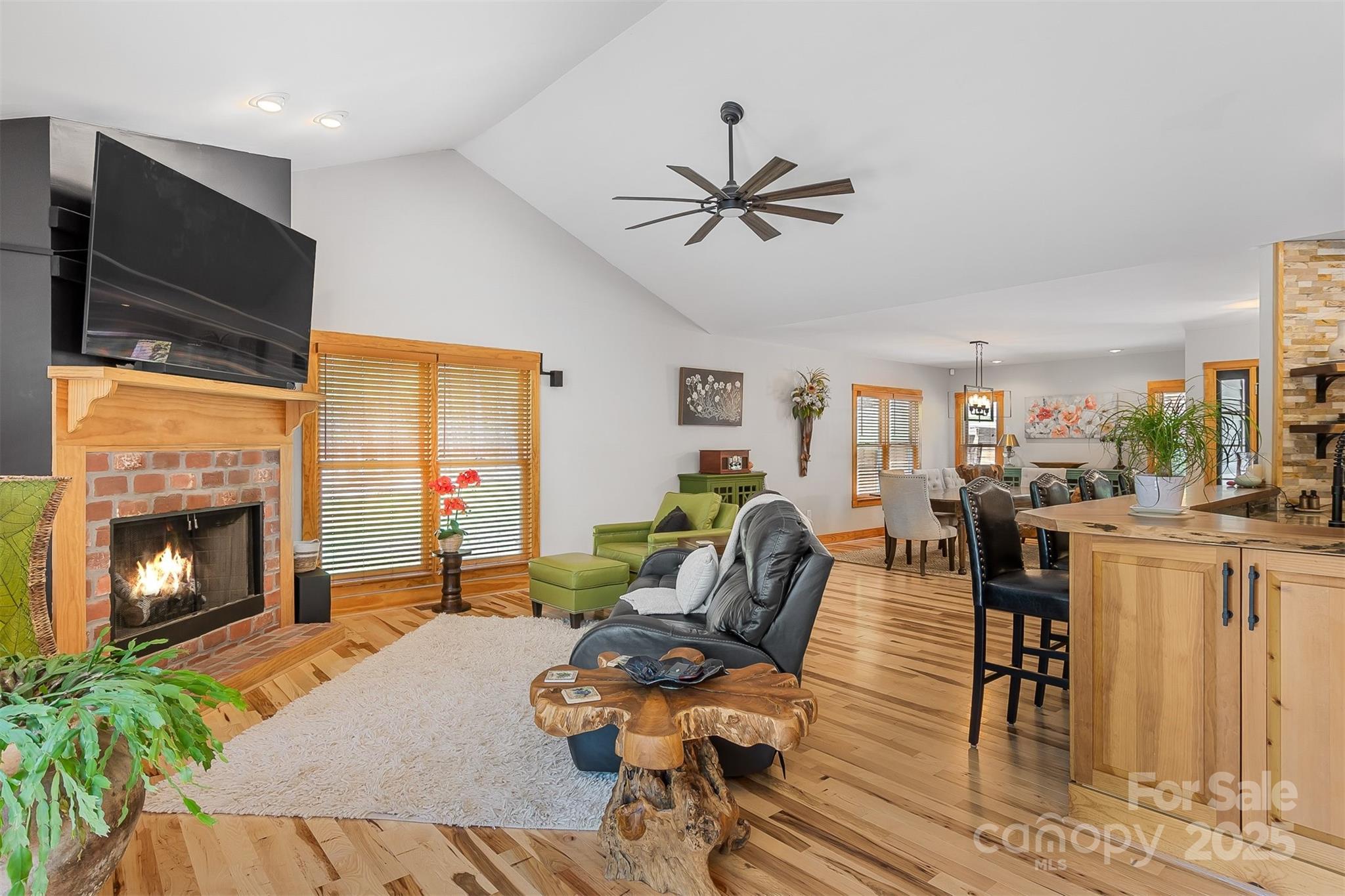 5690 Anchor Drive — Granite Falls