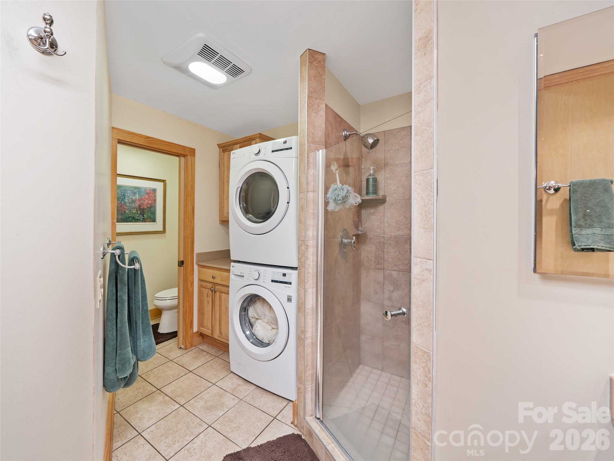 86 Laurel Drive — Burnsville
