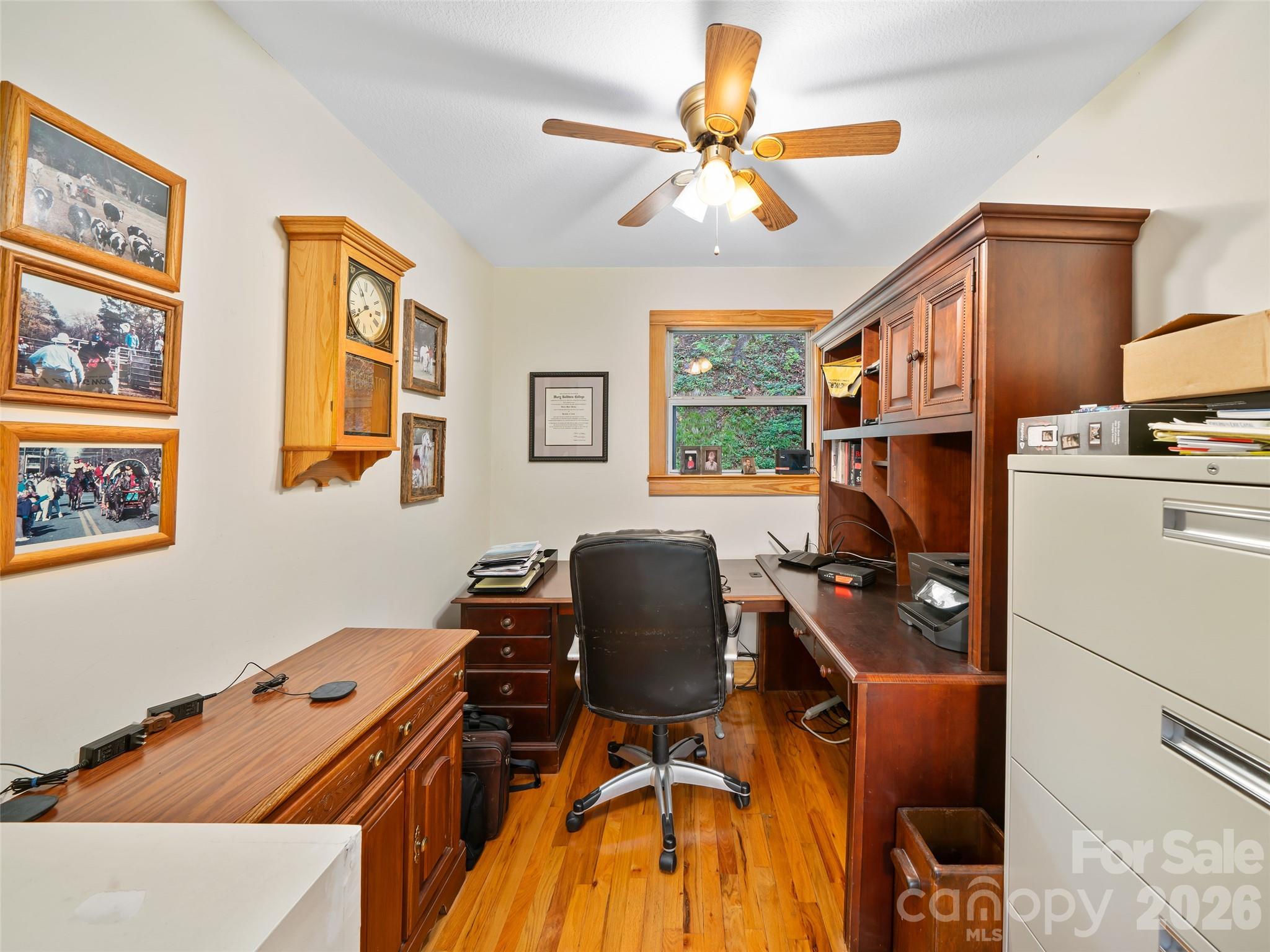 86 Laurel Drive — Burnsville