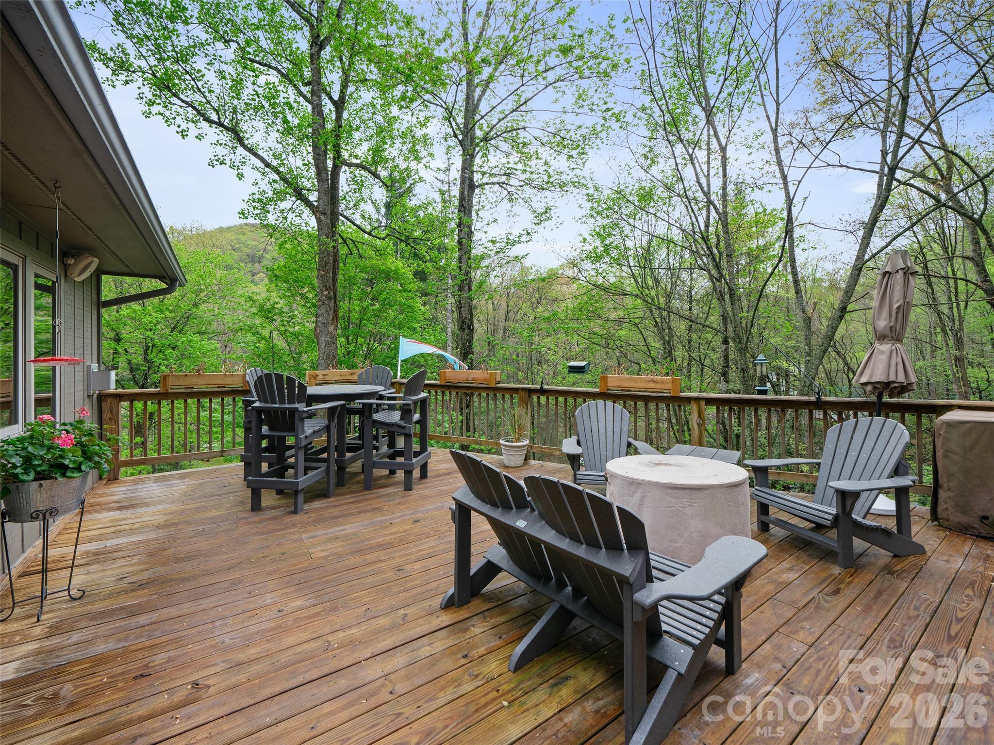 86 Laurel Drive — Burnsville