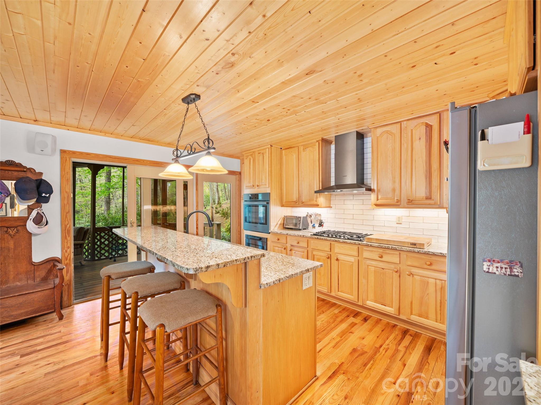 86 Laurel Drive — Burnsville