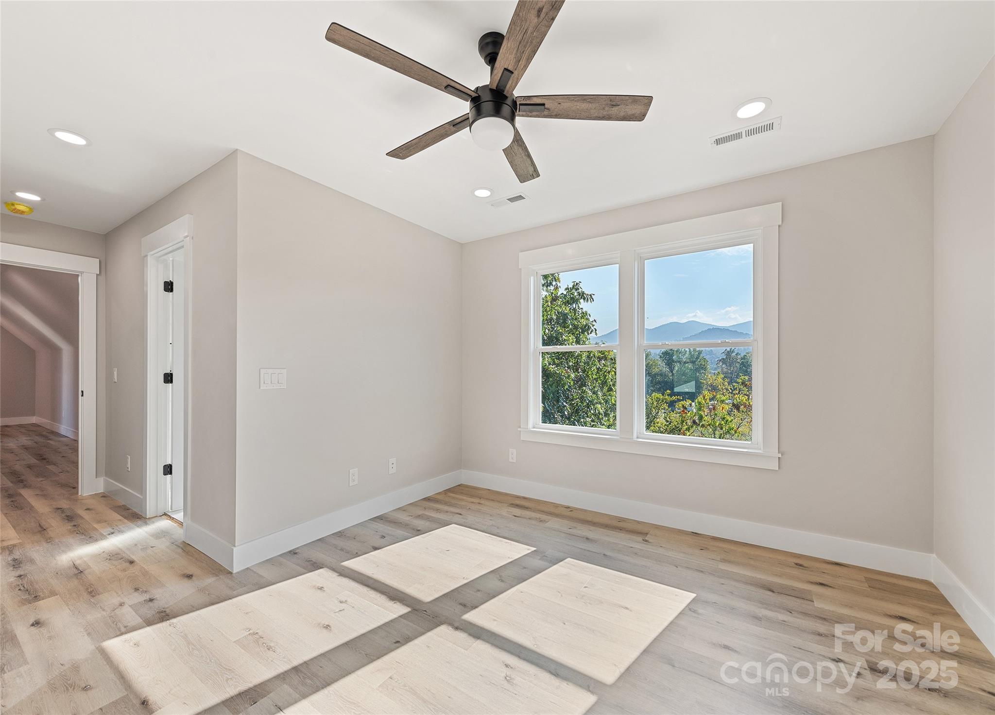 148 Amblers Knoll Road — Weaverville