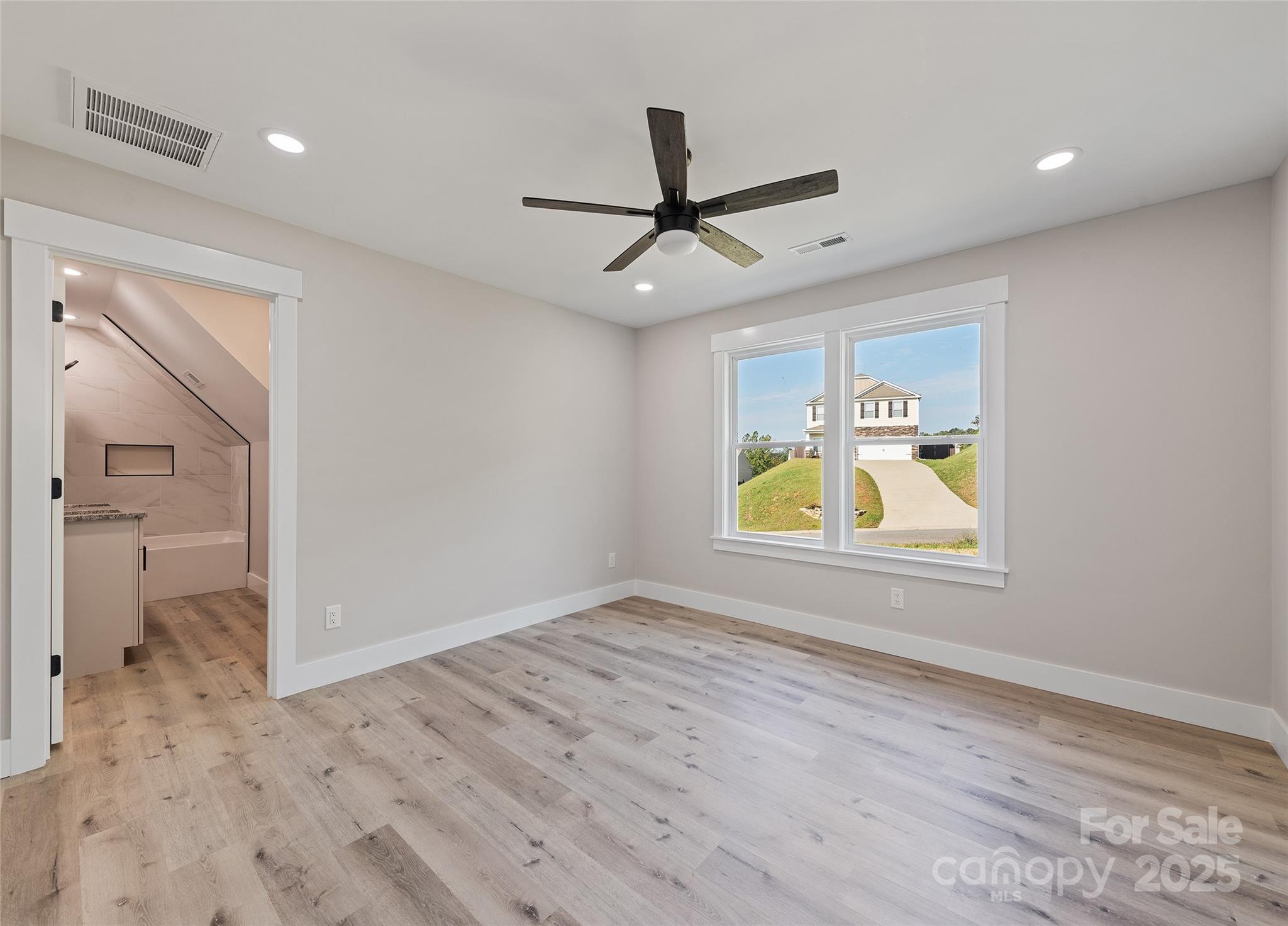 148 Amblers Knoll Road — Weaverville