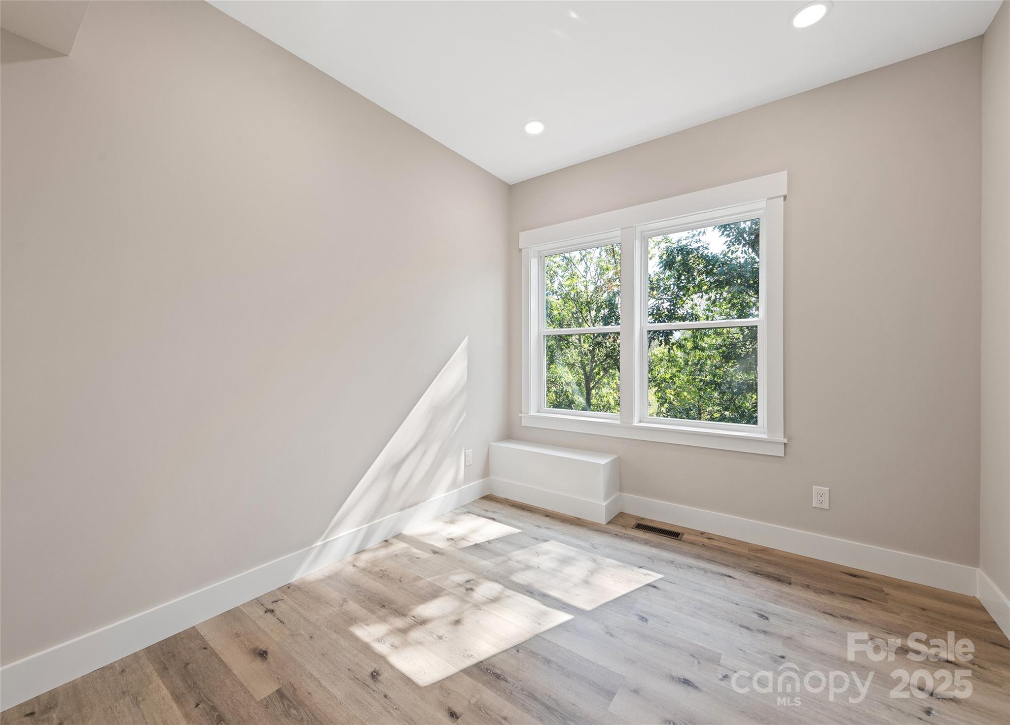 148 Amblers Knoll Road — Weaverville