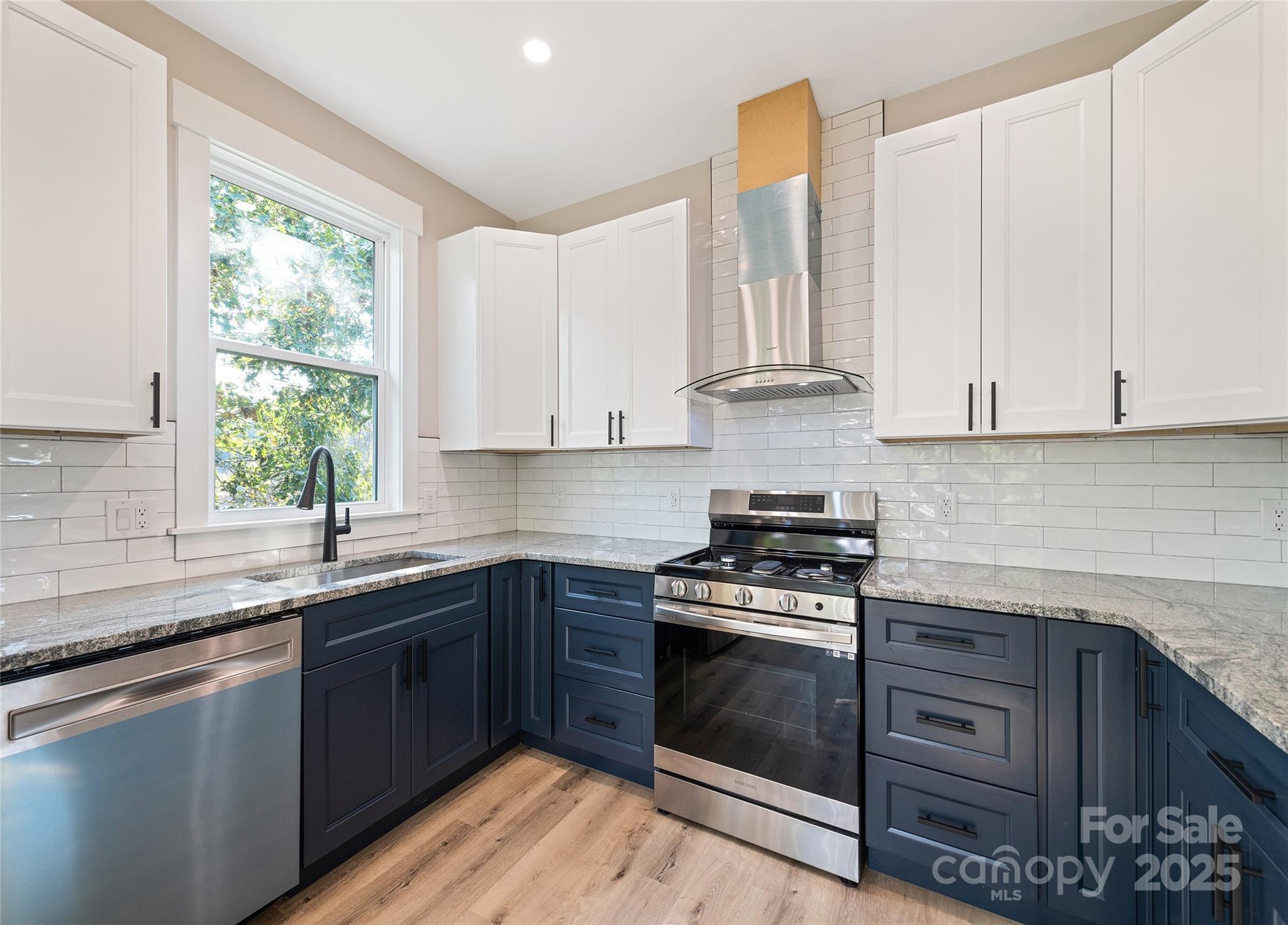 148 Amblers Knoll Road — Weaverville