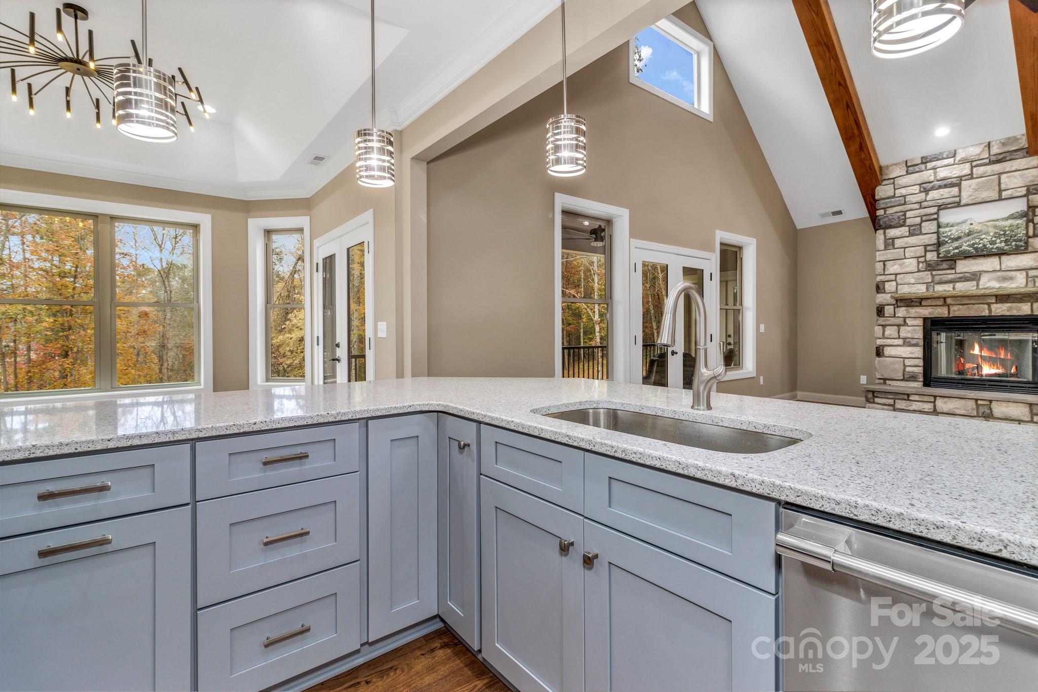 844 Settlers Trail — Mars Hill