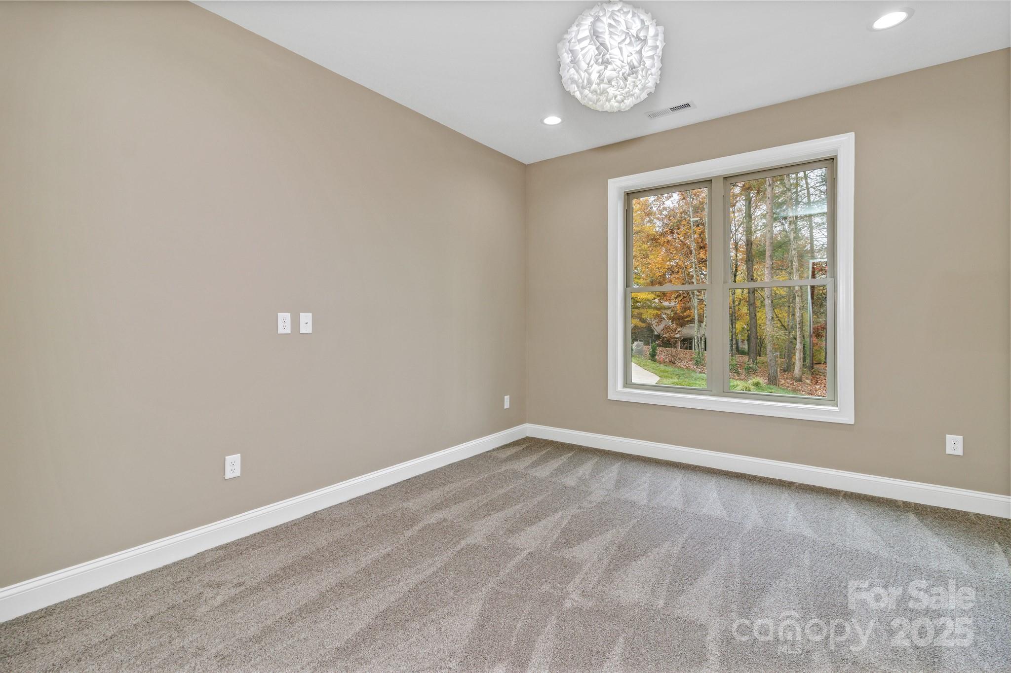 844 Settlers Trail — Mars Hill