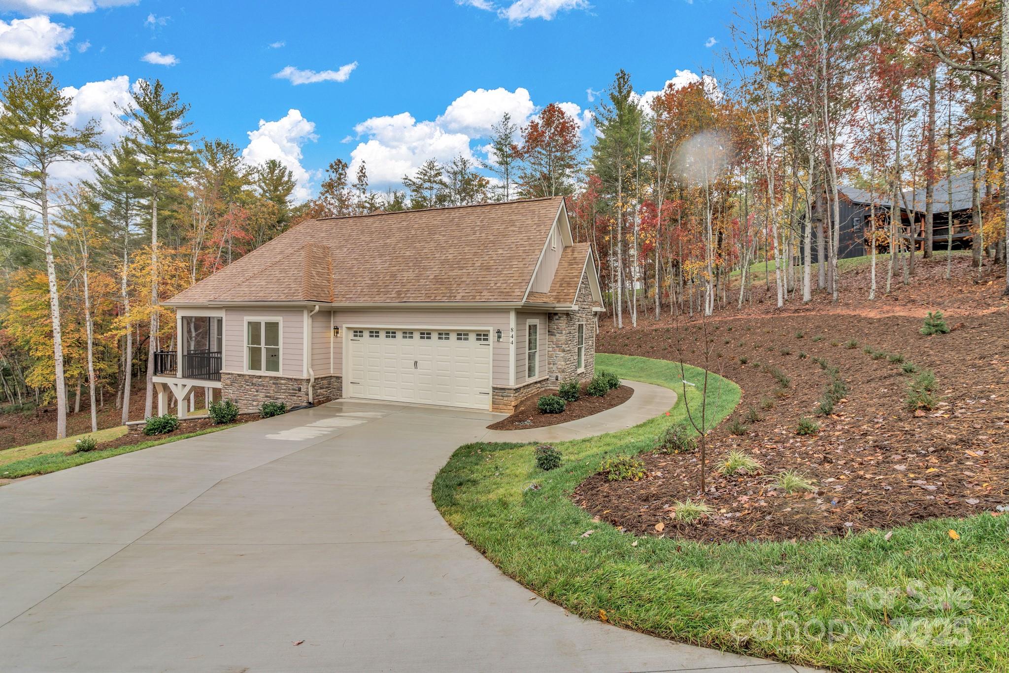844 Settlers Trail — Mars Hill