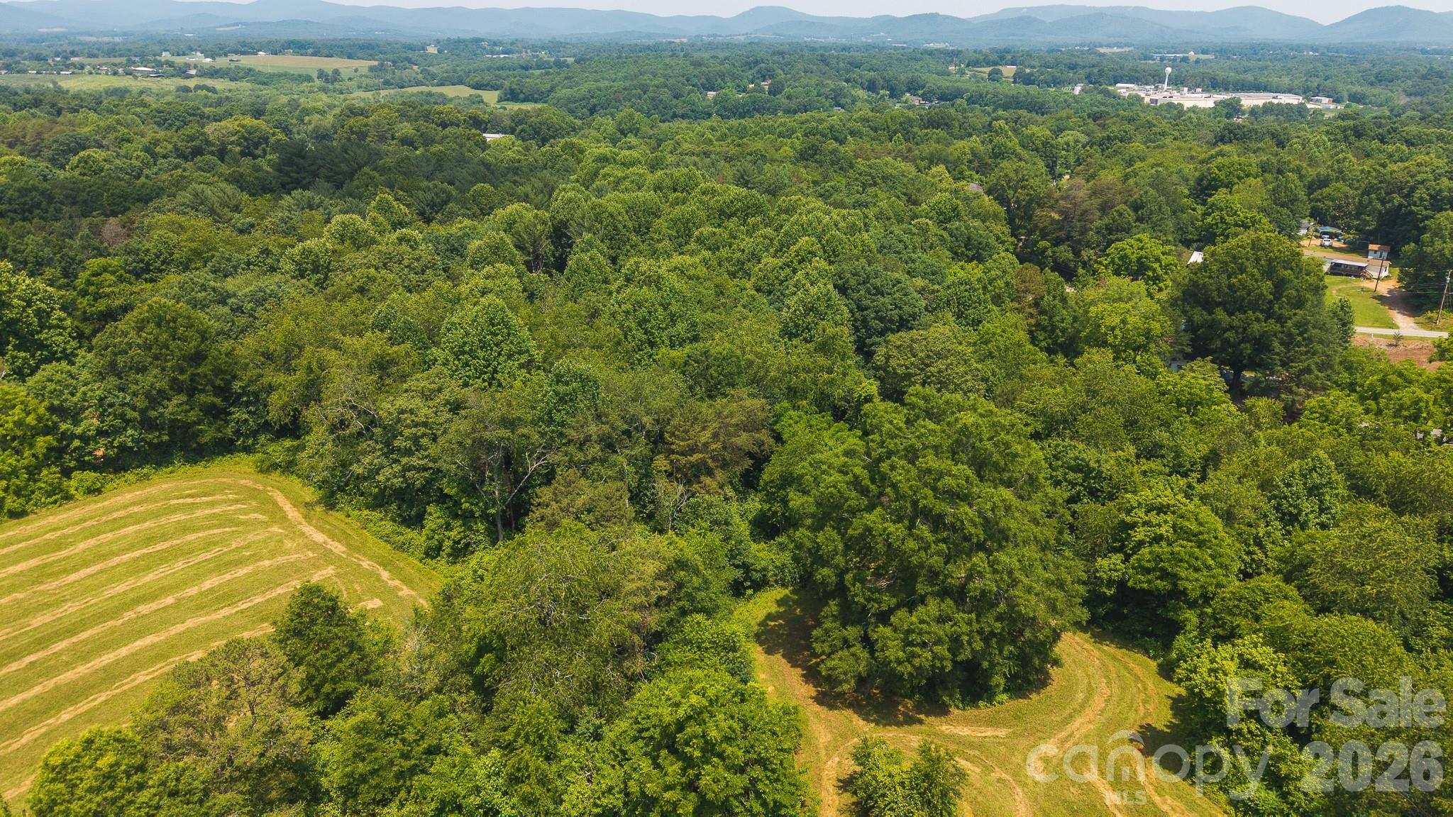 1040 NC 90 Highway W — Taylorsville