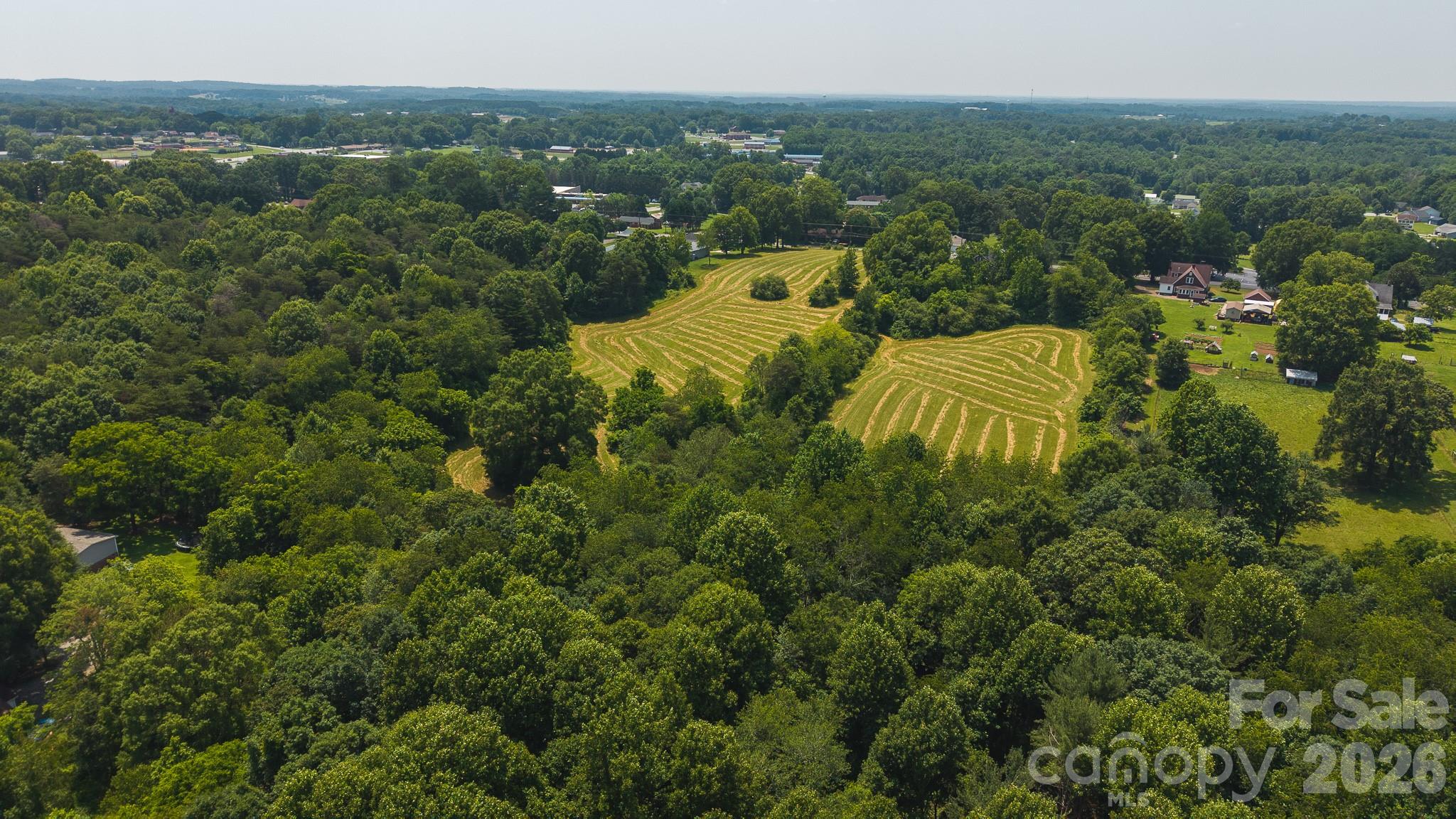 1040 NC 90 Highway W — Taylorsville