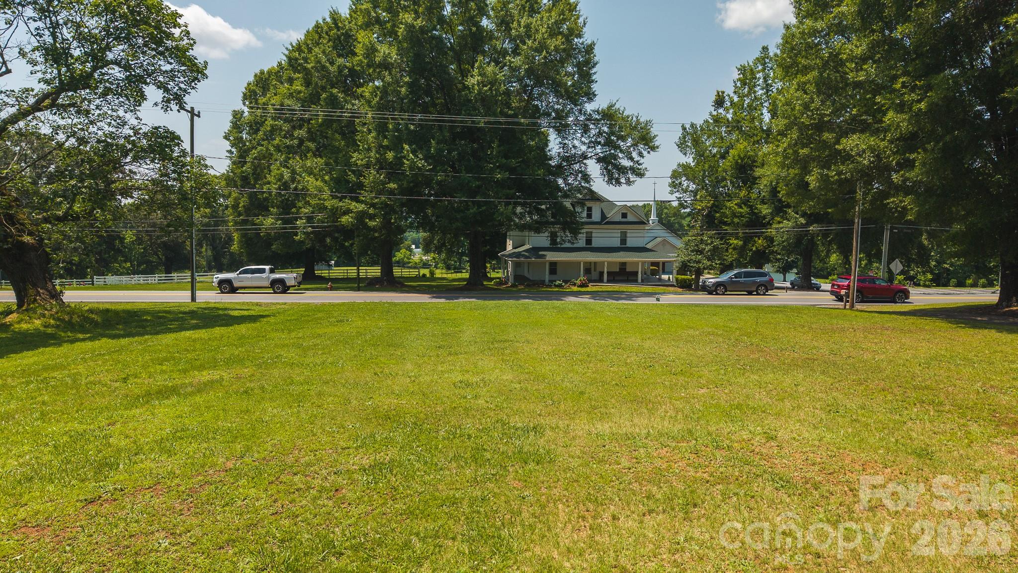 1040 NC 90 Highway W — Taylorsville