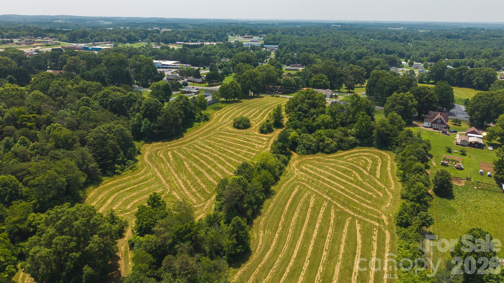 1040 NC 90 Highway W — Taylorsville