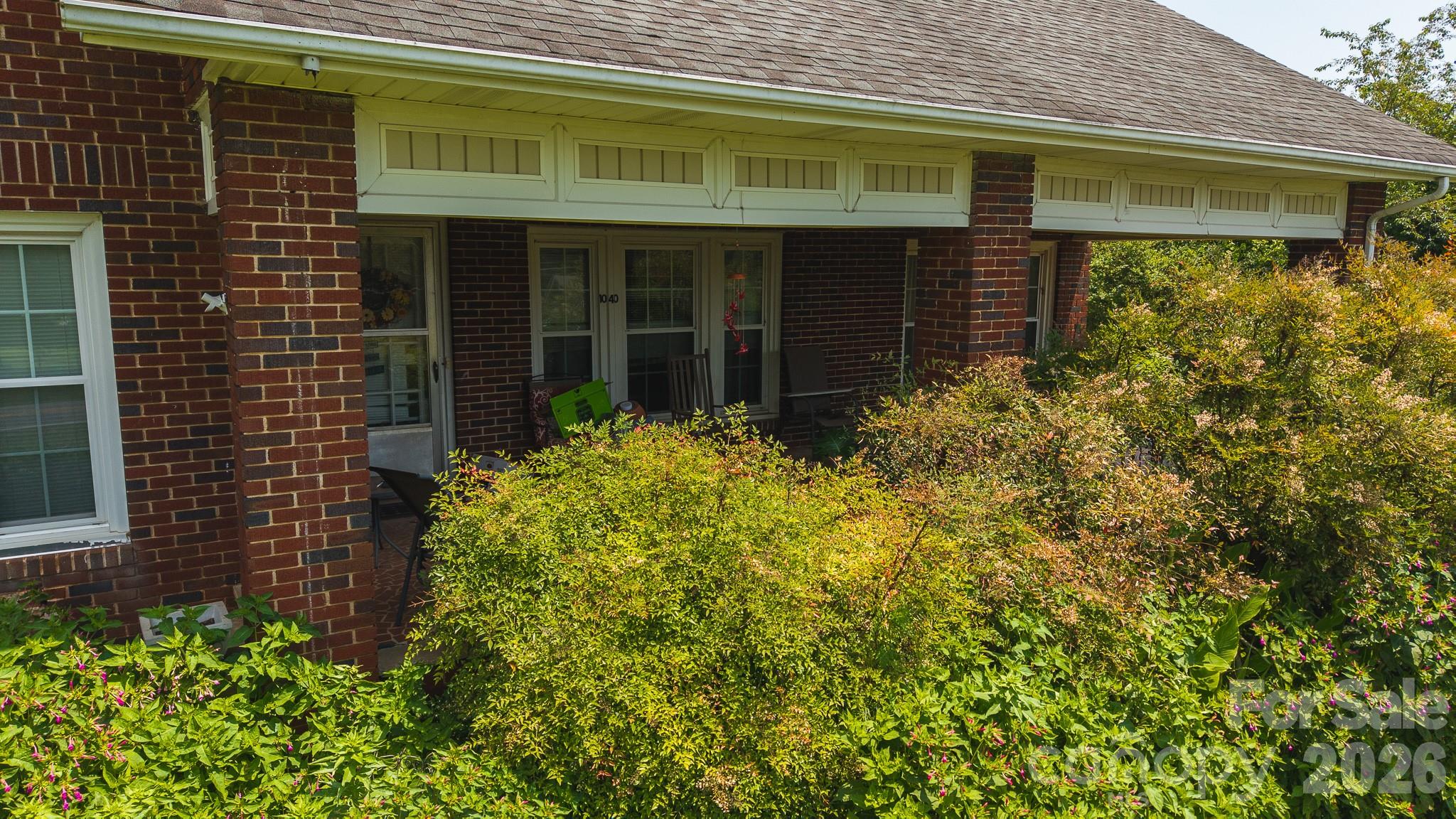 1040 NC 90 Highway W — Taylorsville