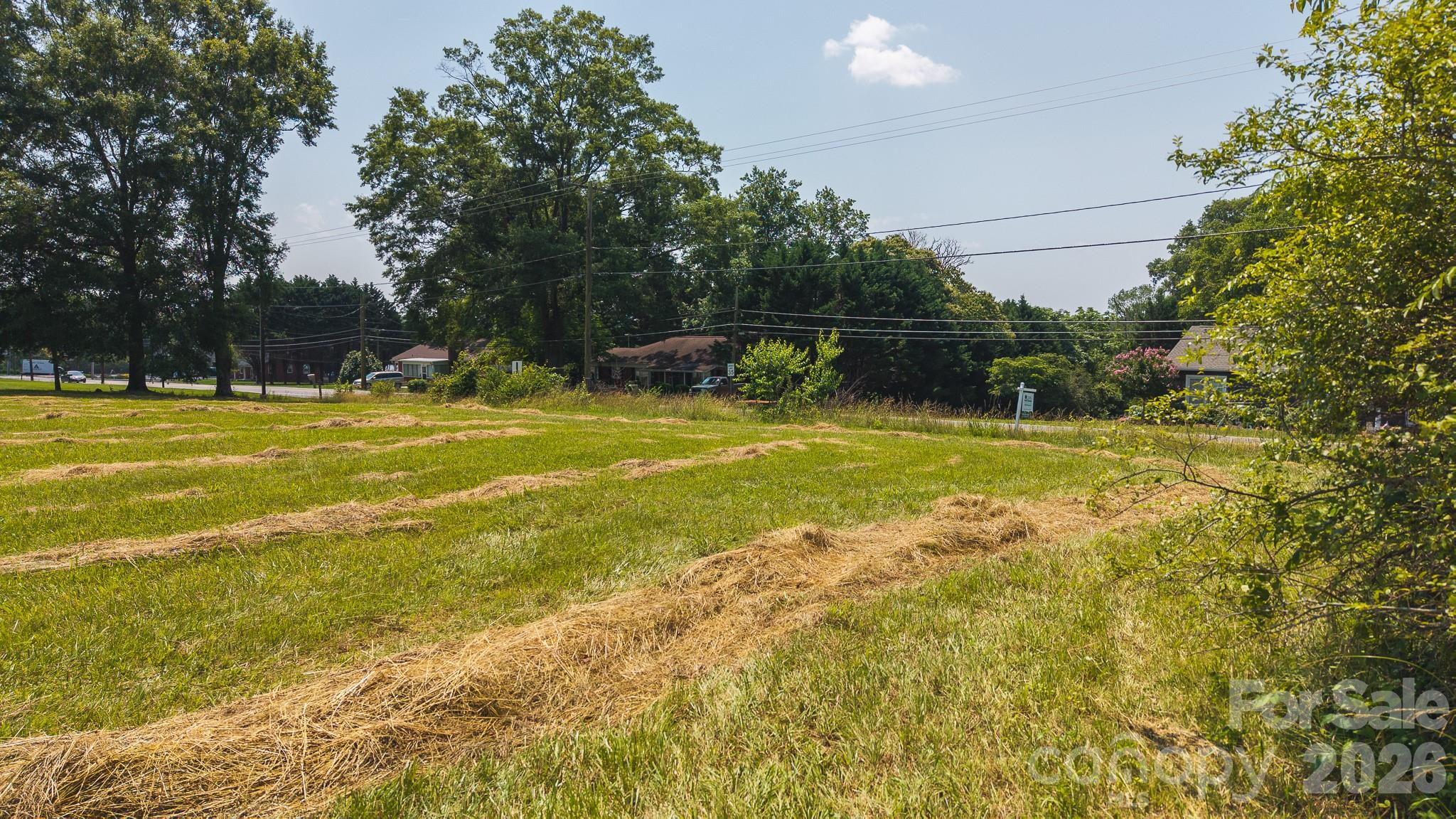 1040 NC 90 Highway W — Taylorsville