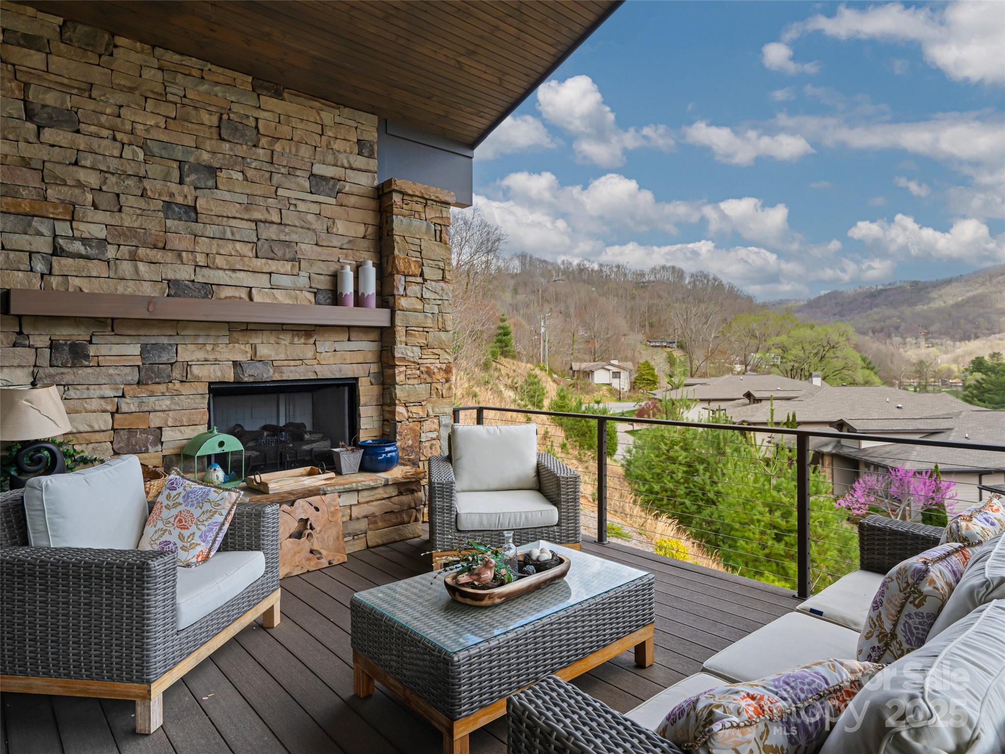 173 Southpoint Ridge — Maggie Valley