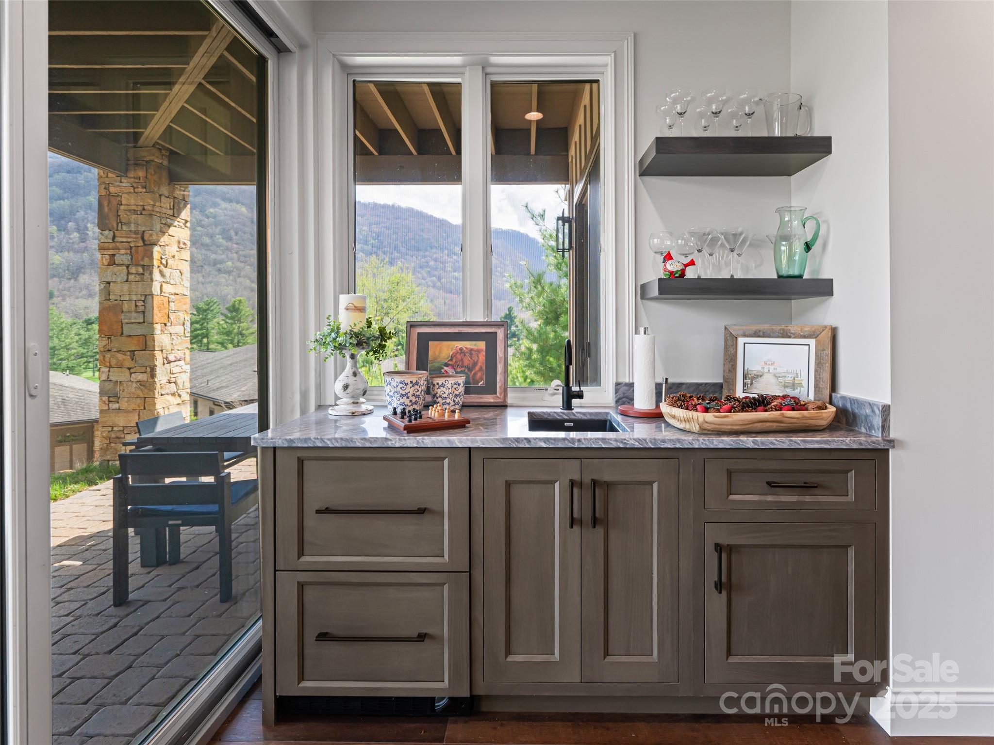 173 Southpoint Ridge — Maggie Valley