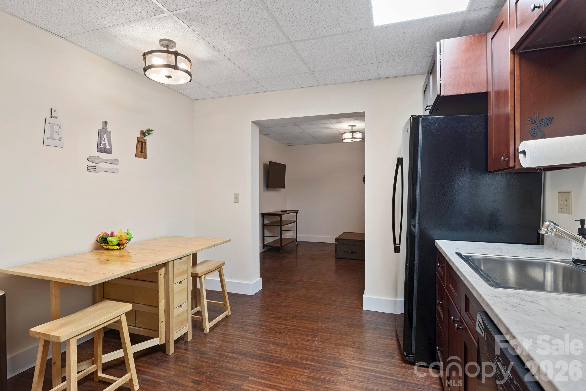 19 Frontier Court — Asheville