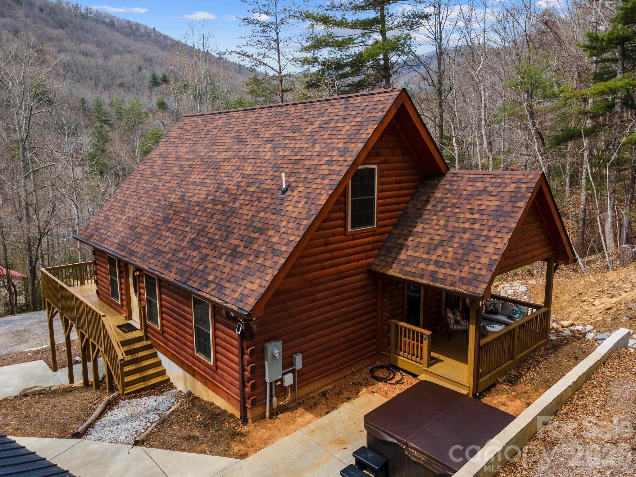 19 Frontier Court — Asheville