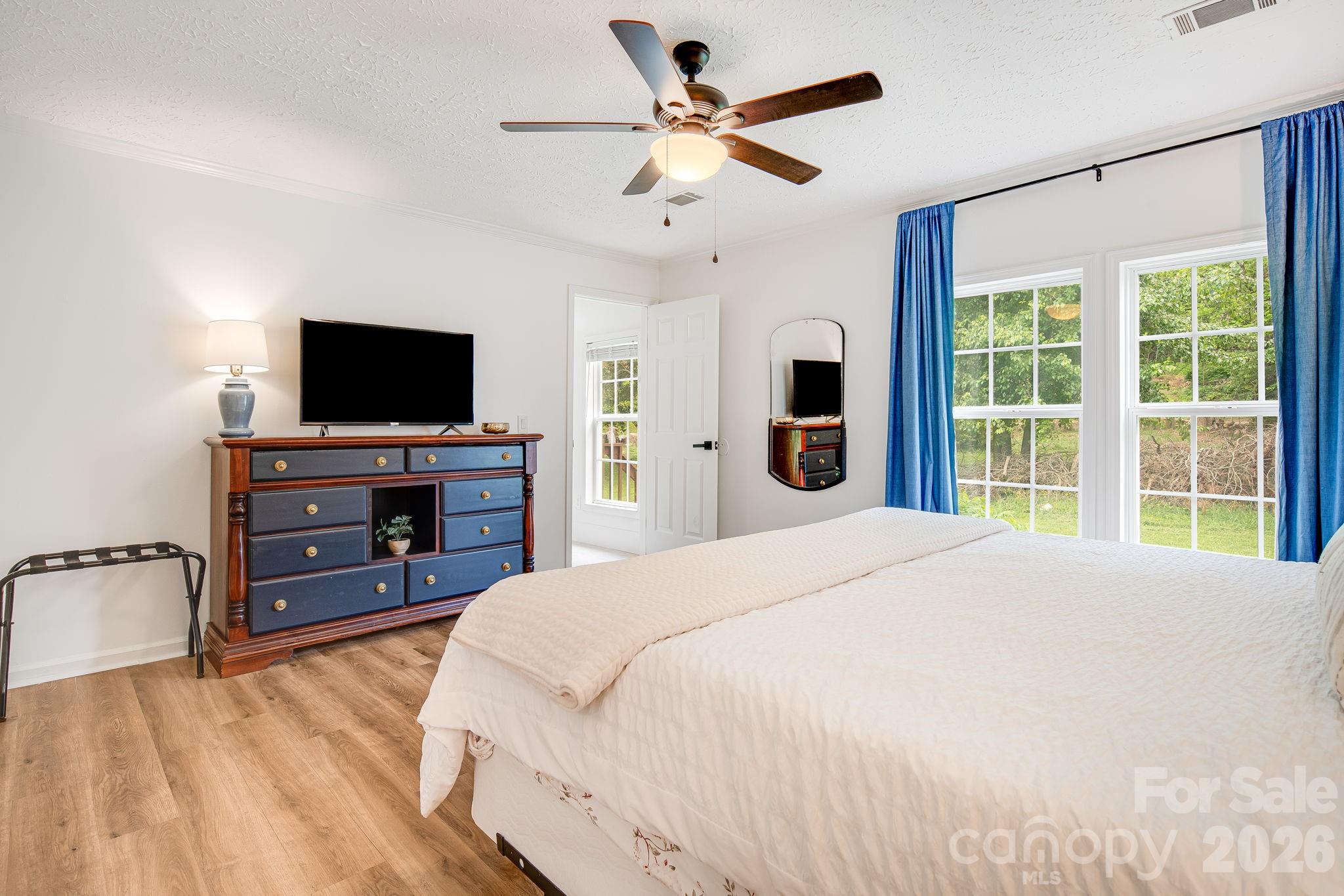 101 McFalls Road — Asheville