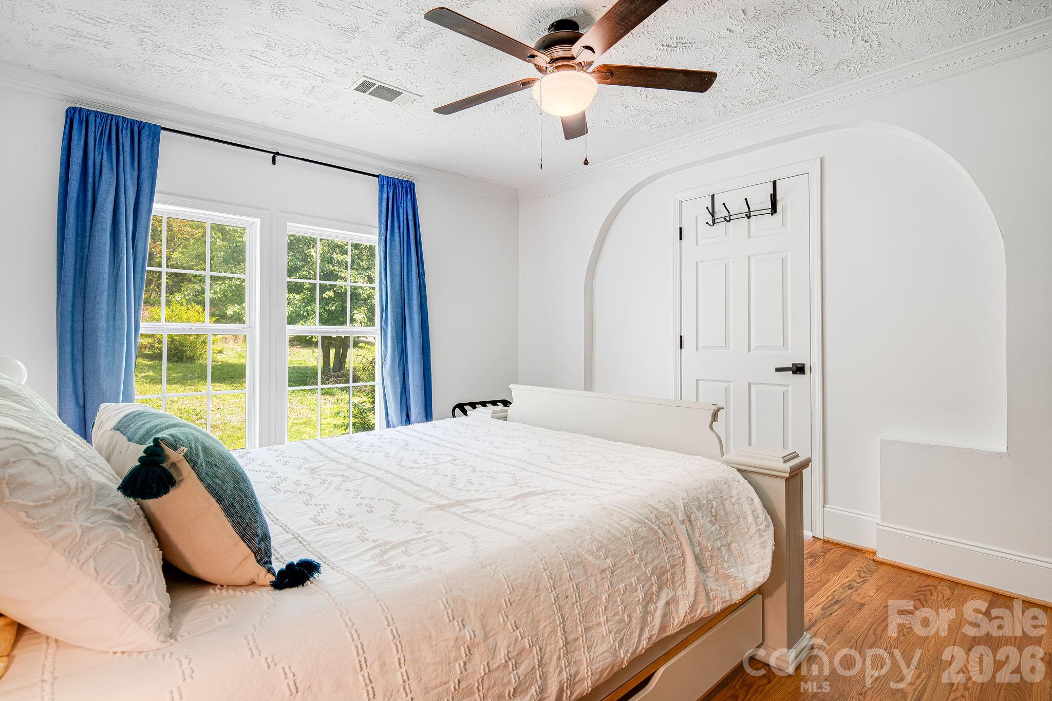 101 McFalls Road — Asheville