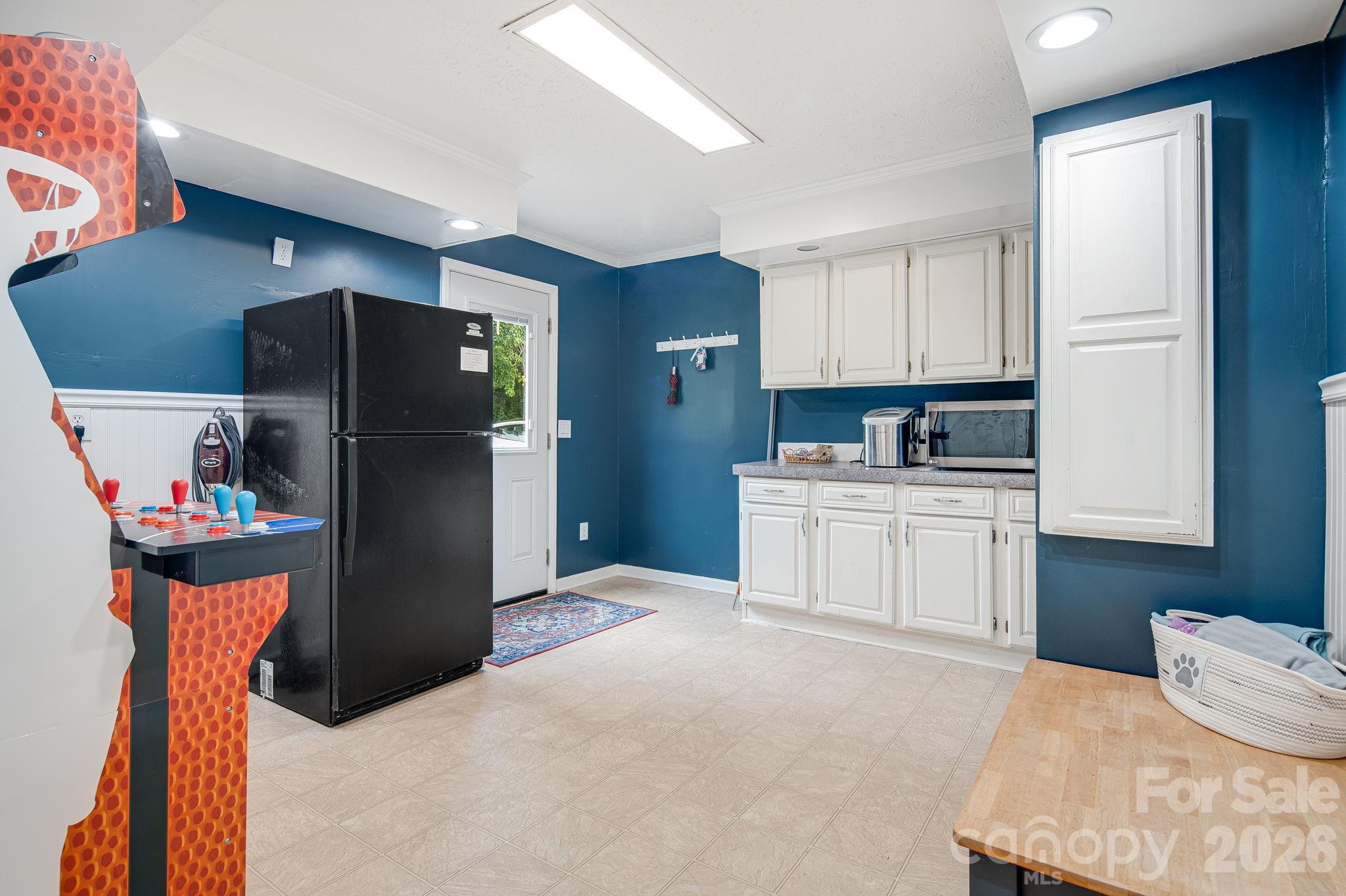 101 McFalls Road — Asheville