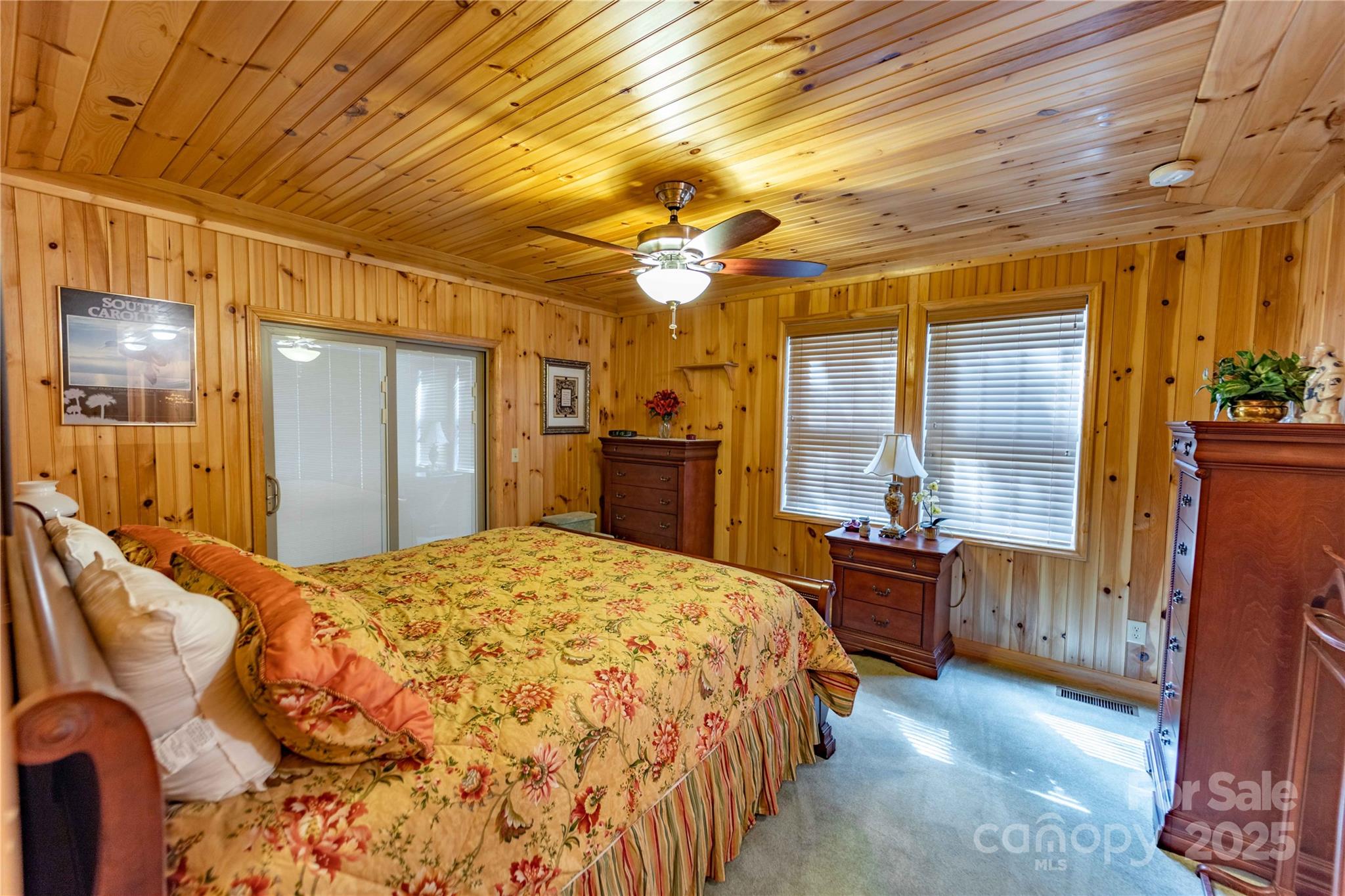 1053 Rich Hill Mountain Road — Glade Valley