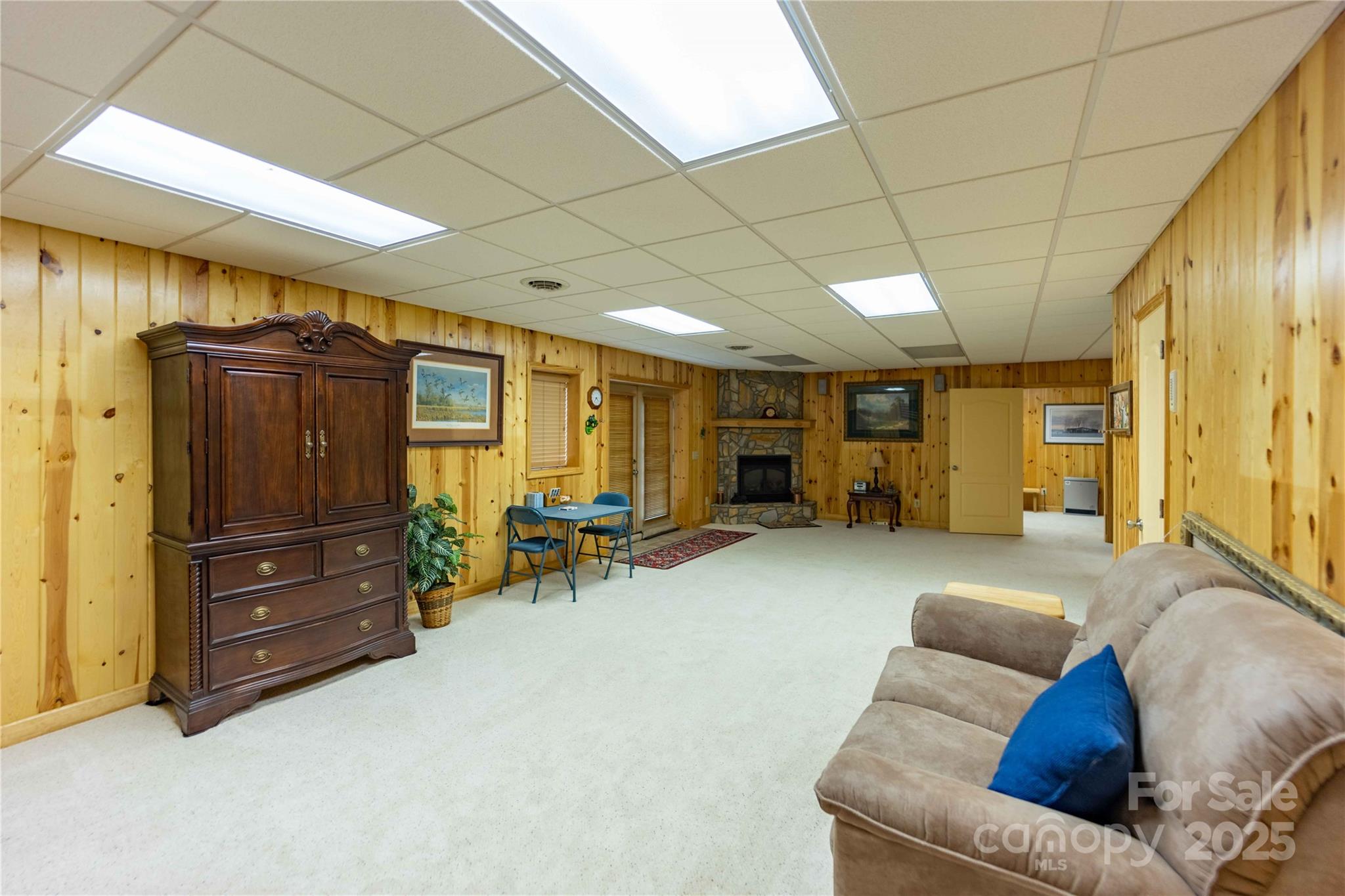 1053 Rich Hill Mountain Road — Glade Valley
