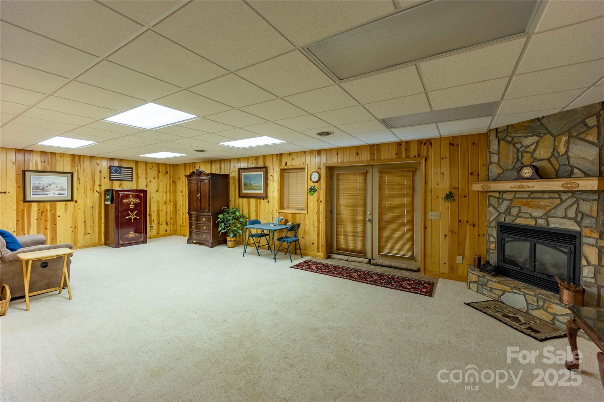 1053 Rich Hill Mountain Road — Glade Valley