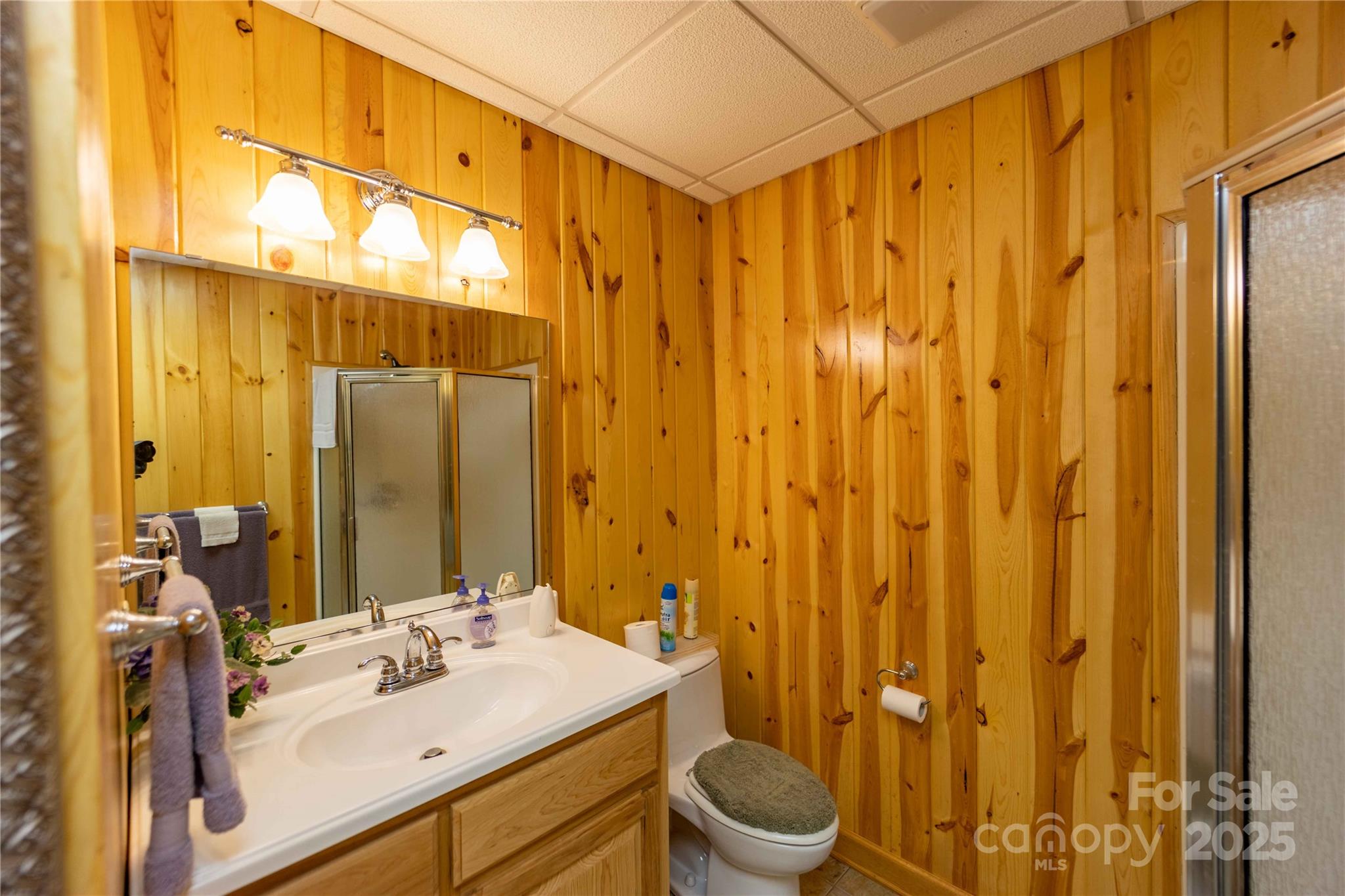 1053 Rich Hill Mountain Road — Glade Valley