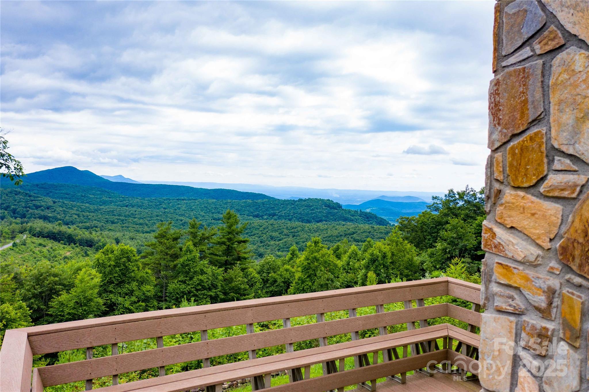 1053 Rich Hill Mountain Road — Glade Valley