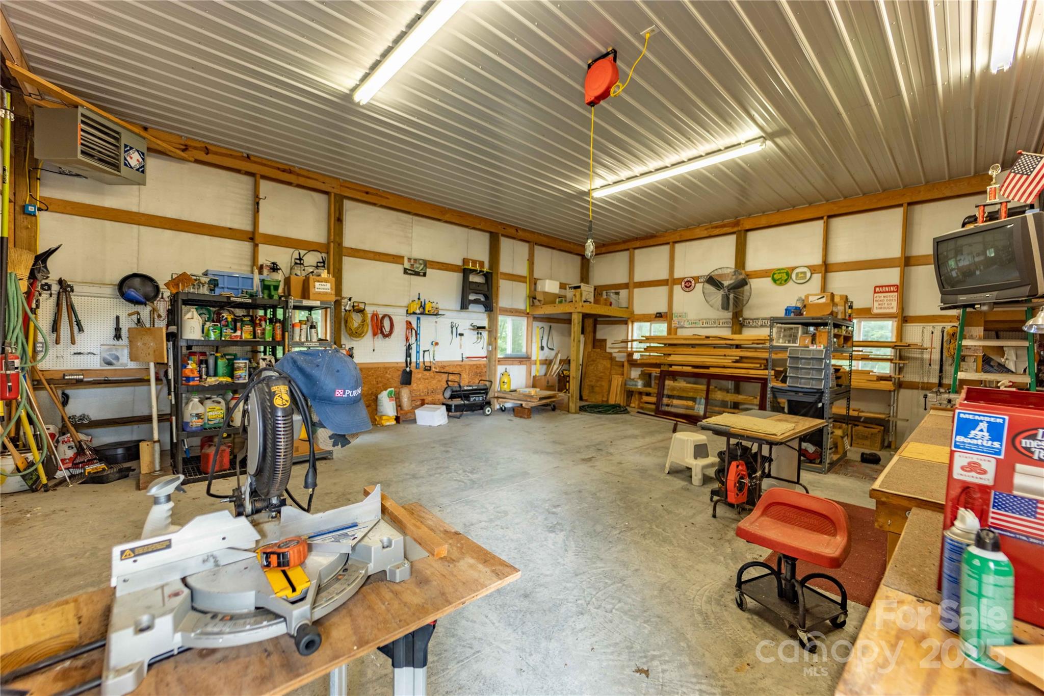 1053 Rich Hill Mountain Road — Glade Valley