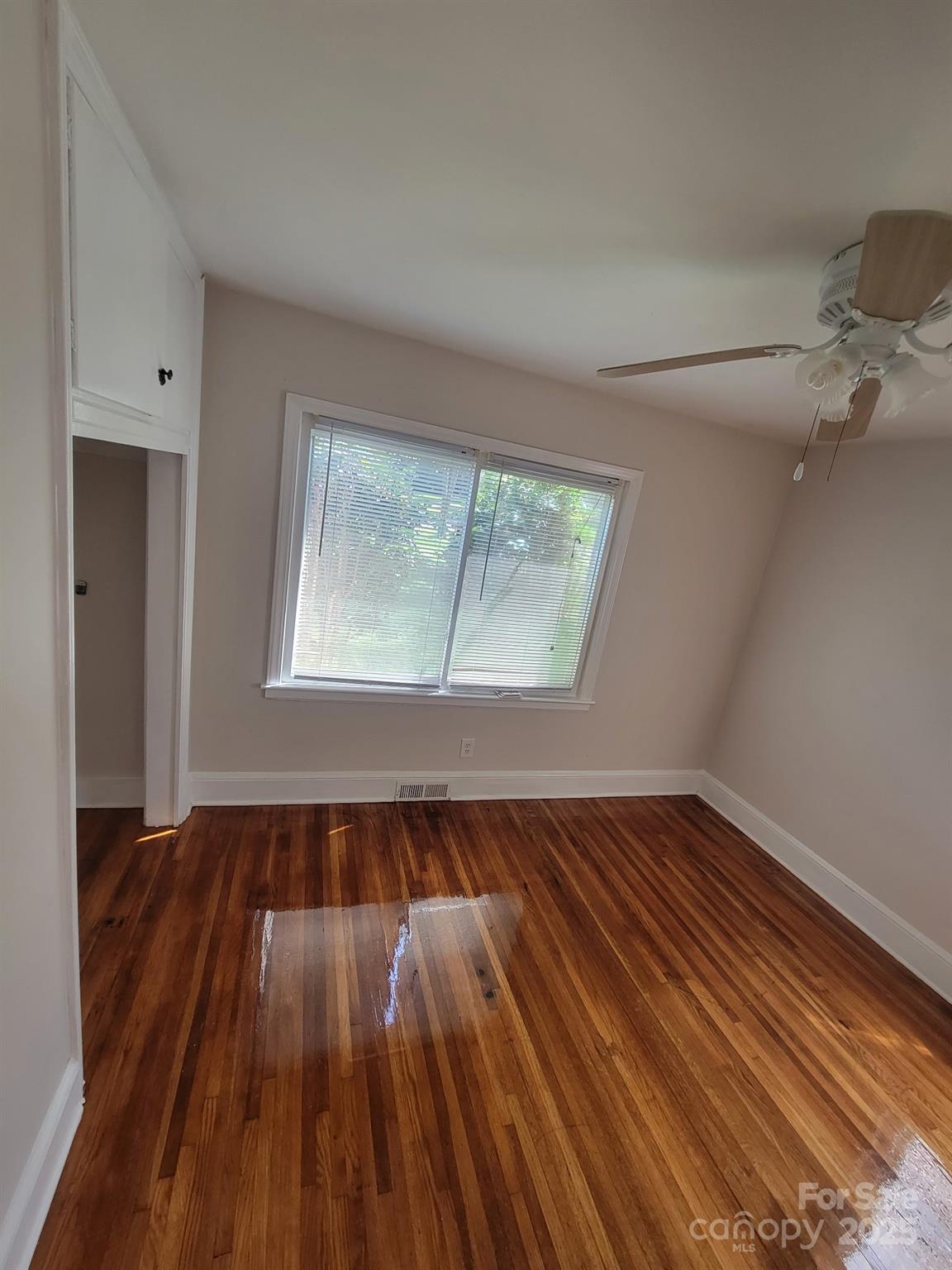 1733 Merry Oaks Road — Charlotte