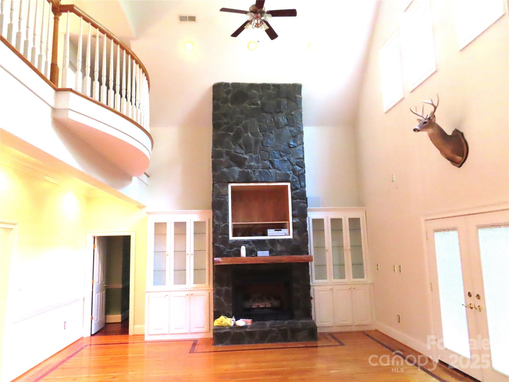 2530 Sharon Road — York