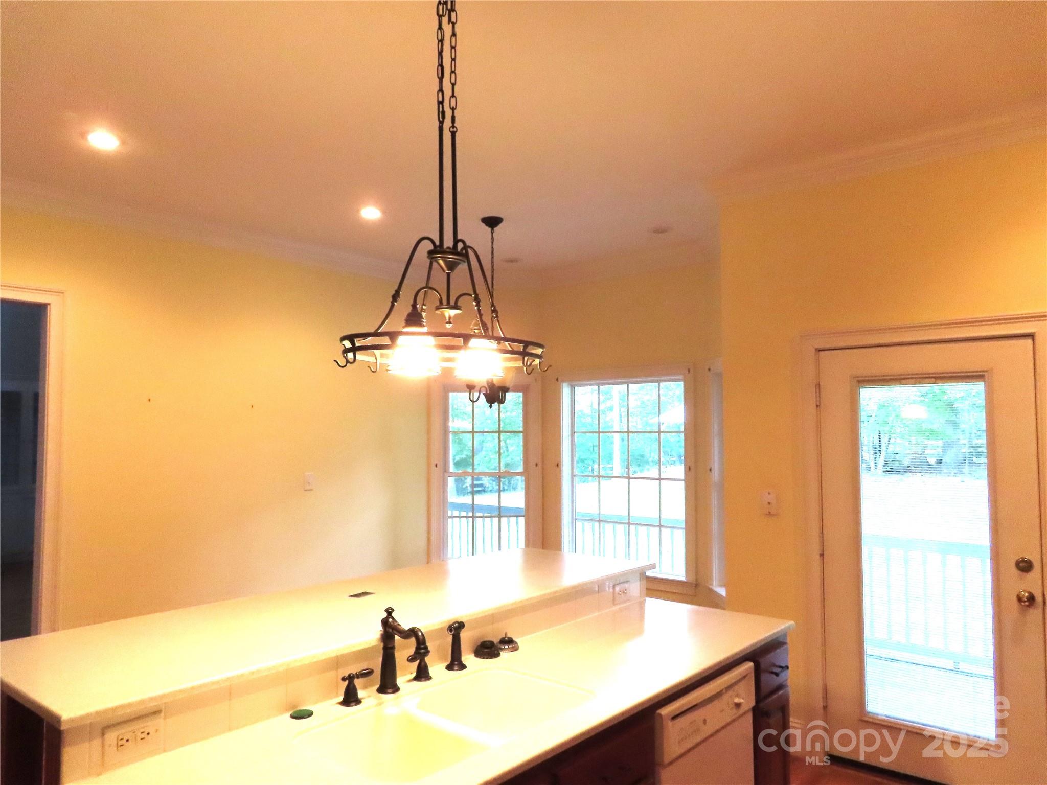2530 Sharon Road — York