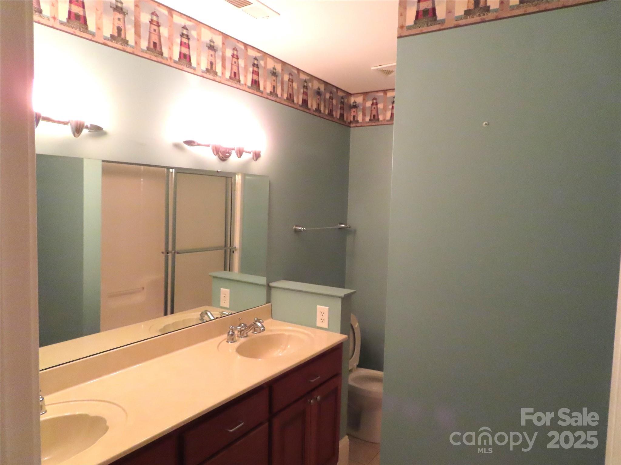 2530 Sharon Road — York