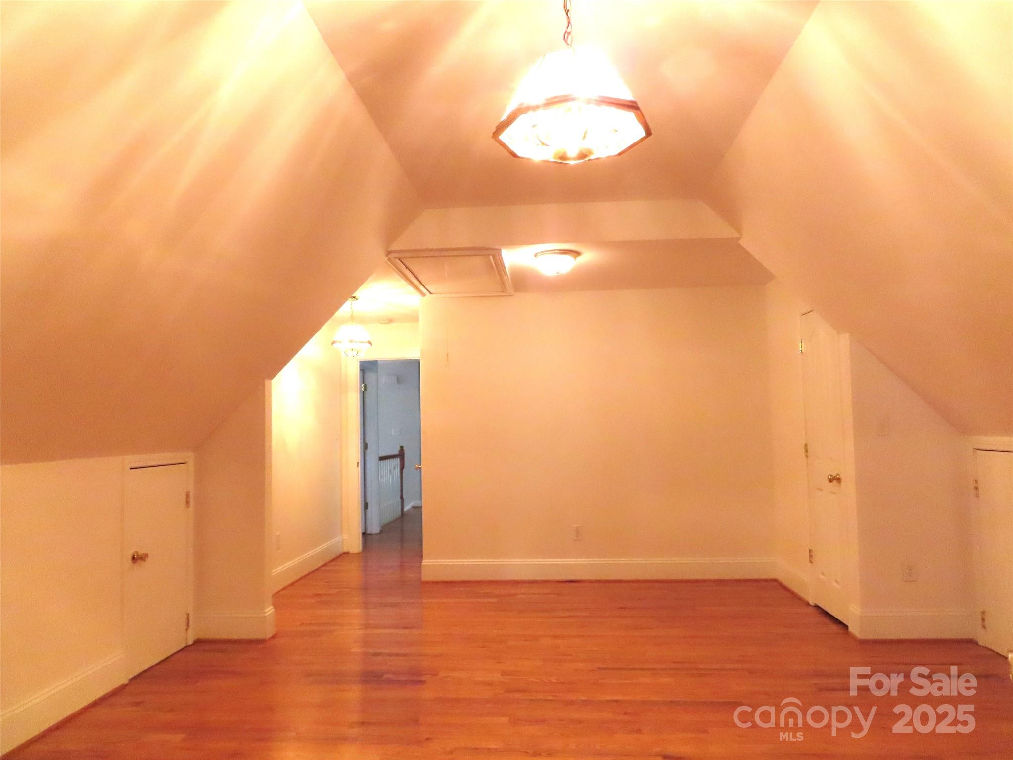 2530 Sharon Road — York